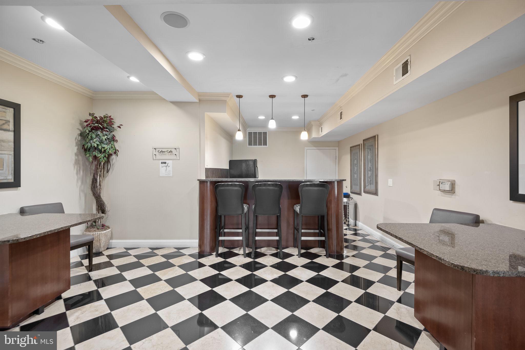 ROCKVILLE - Residential