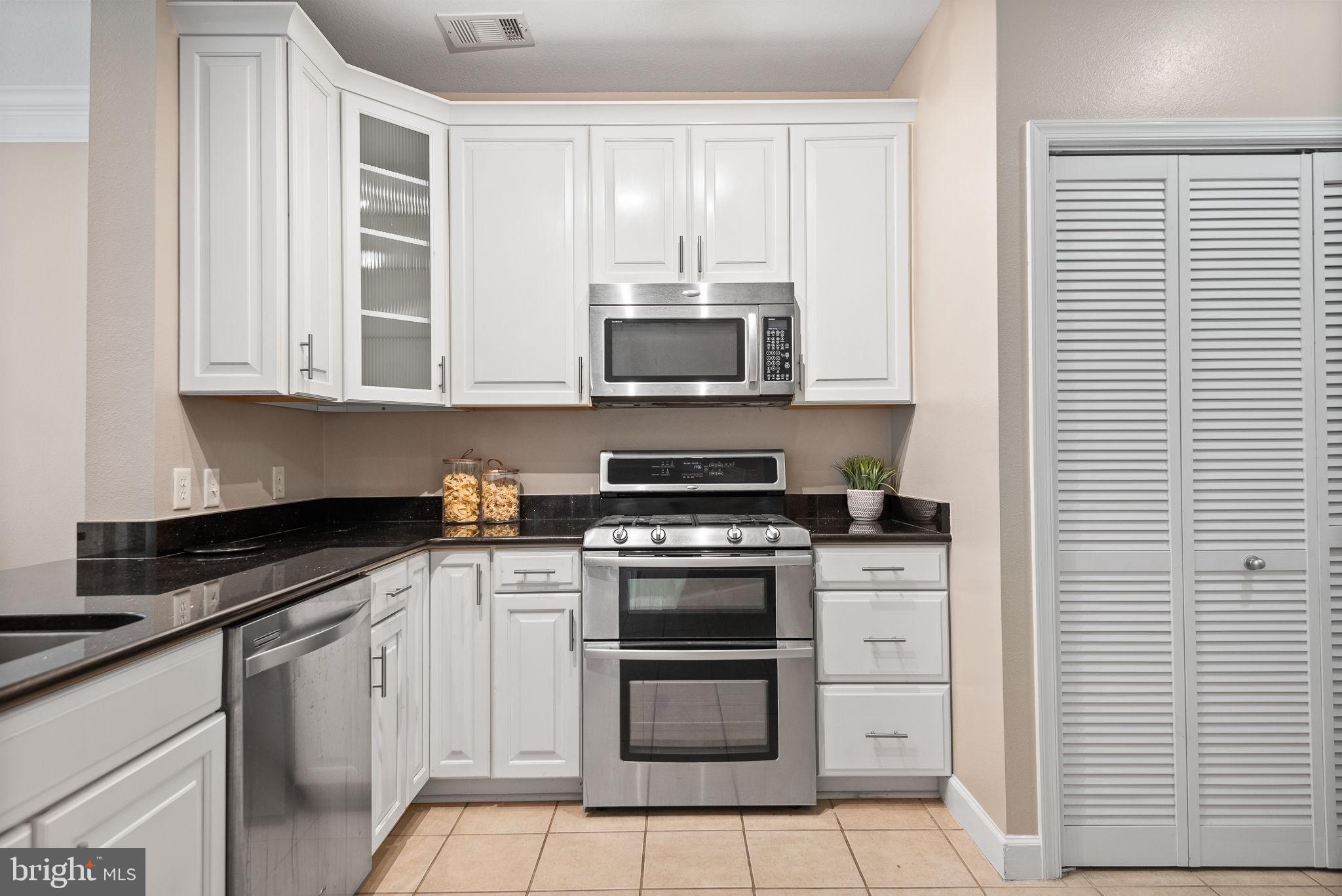 ROCKVILLE - Residential