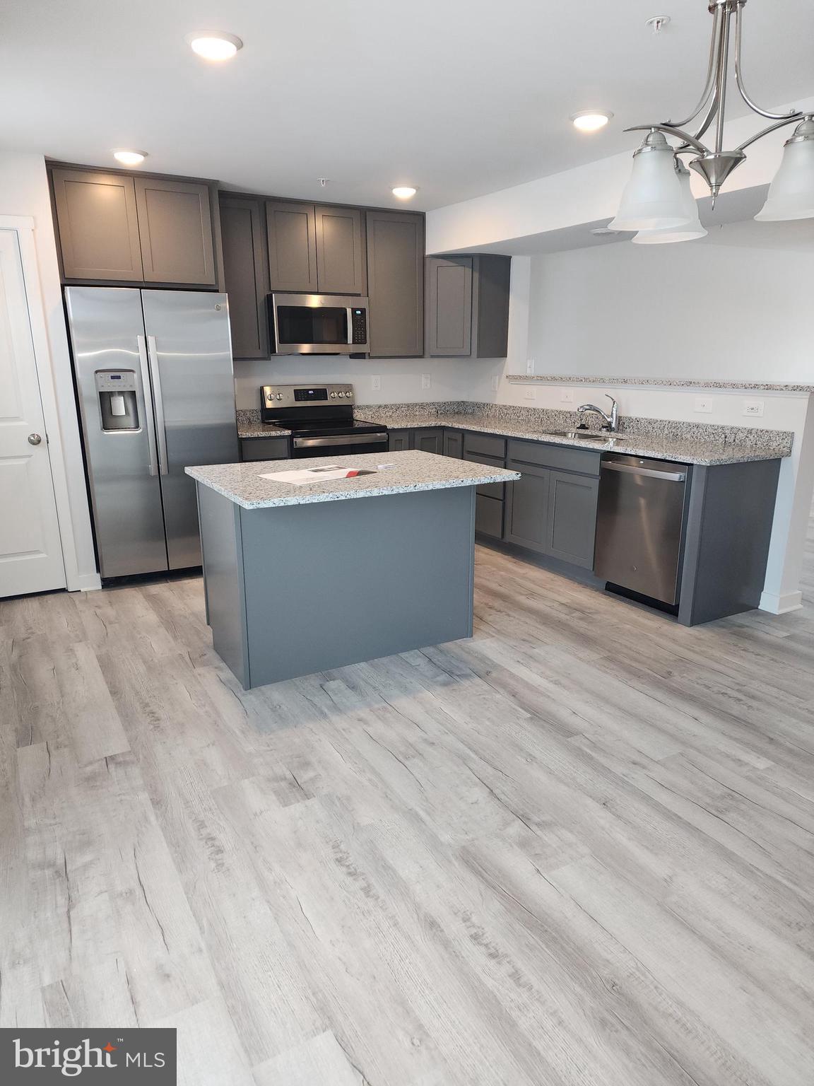 THE COMMUNITIES OF BURWELL - Residential Lease