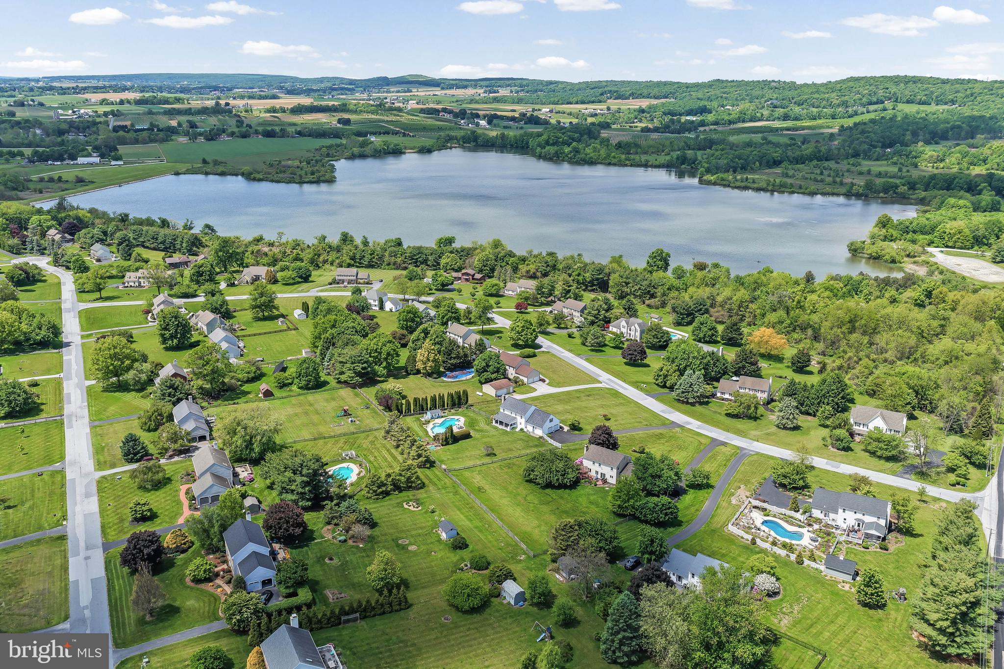 152 SHORE LINE DRIVE