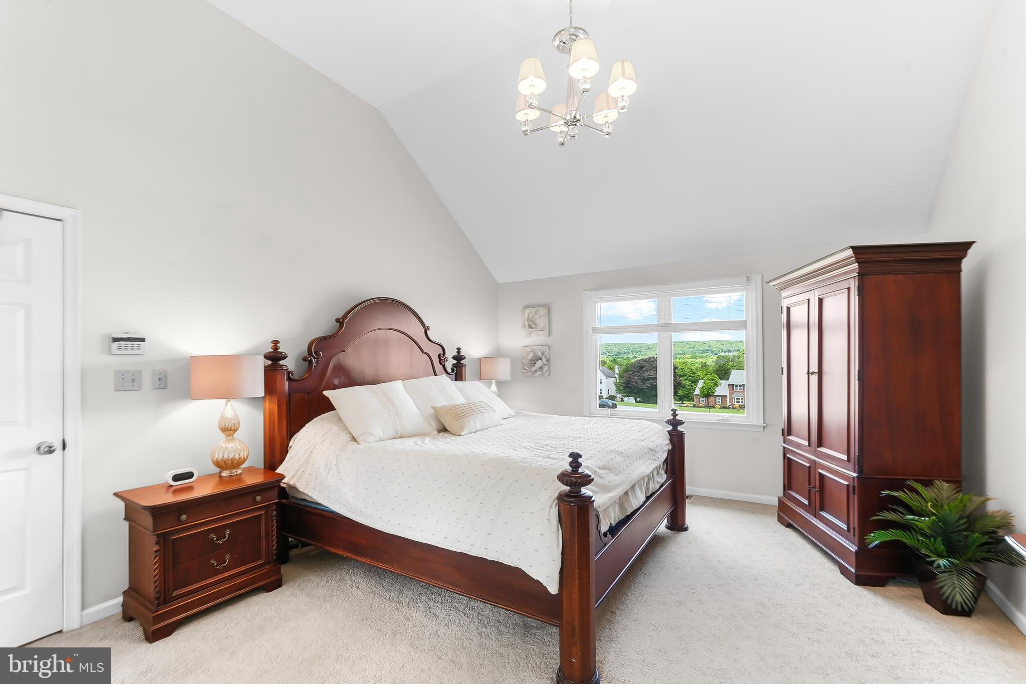 LAKEVIEW - Residential