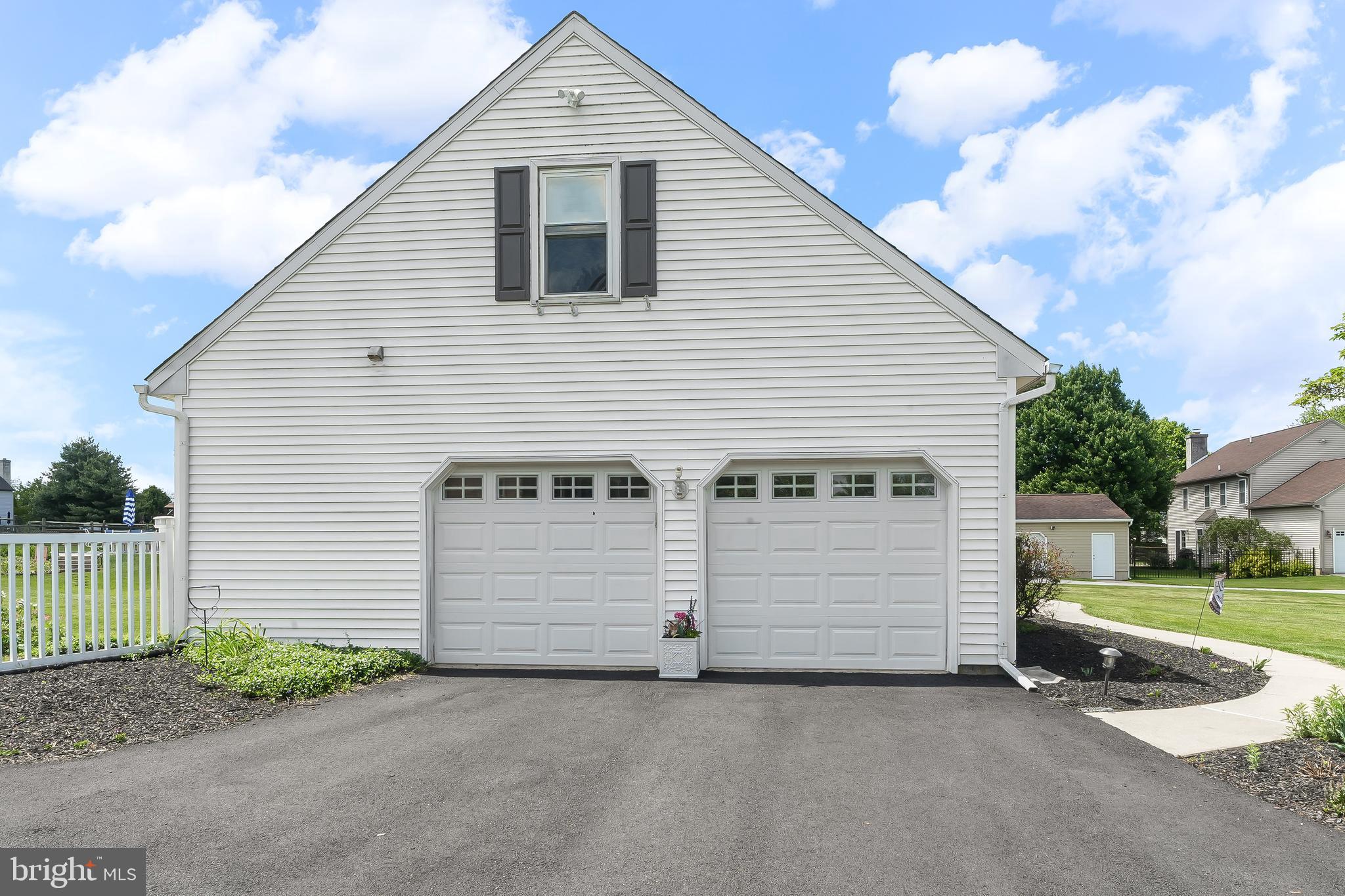 LAKEVIEW - Residential
