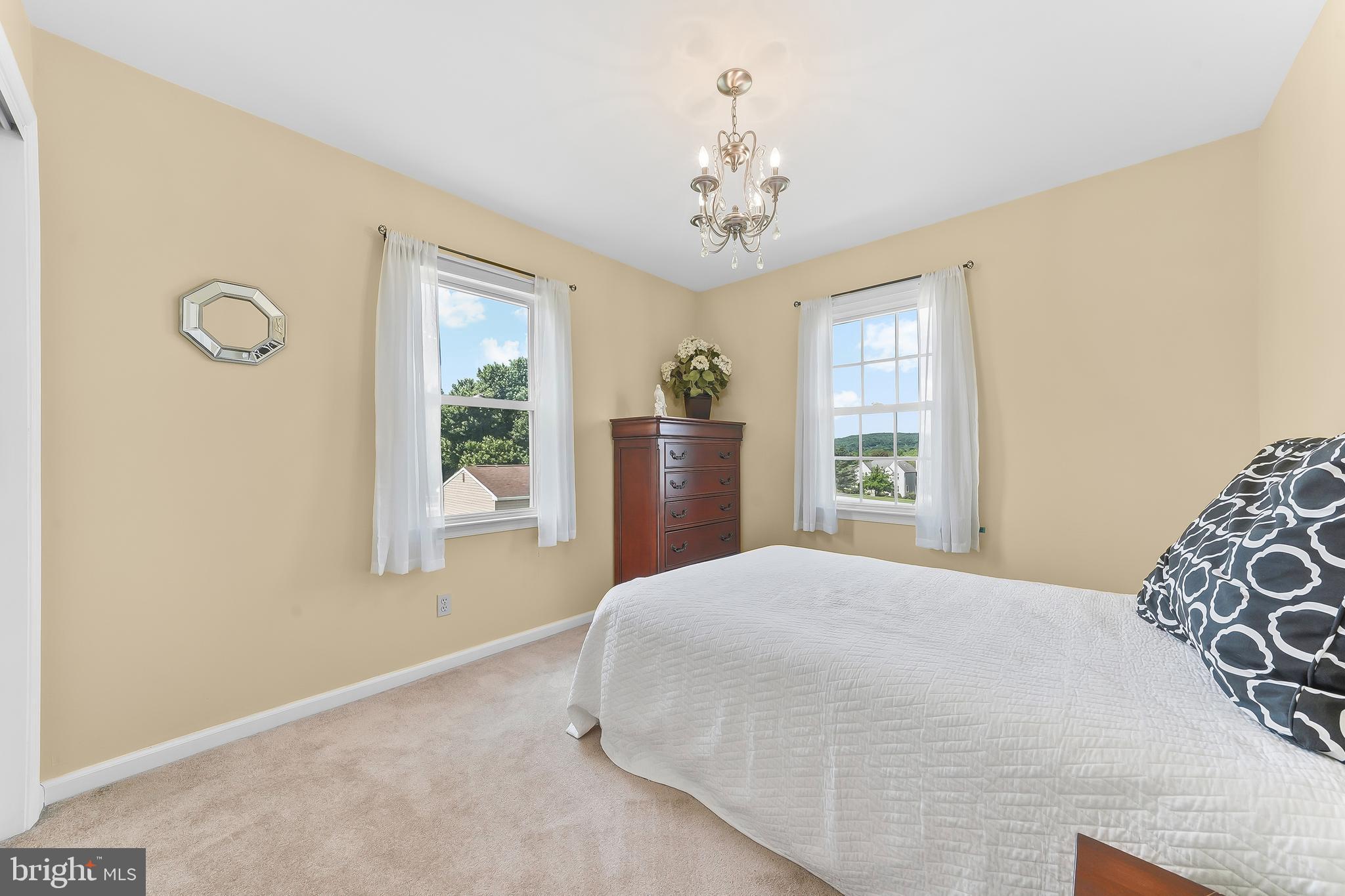 LAKEVIEW - Residential