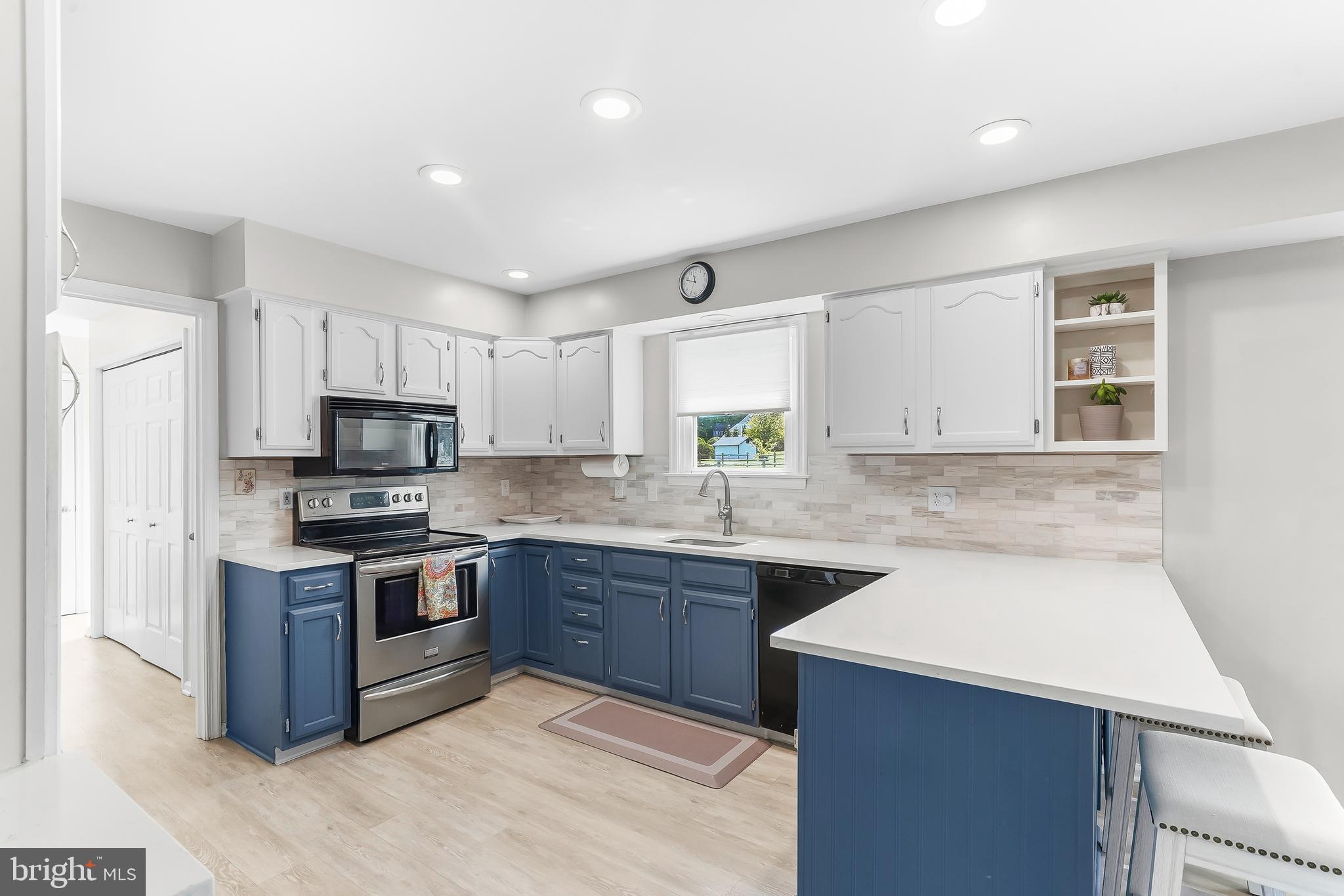 LAKEVIEW - Residential