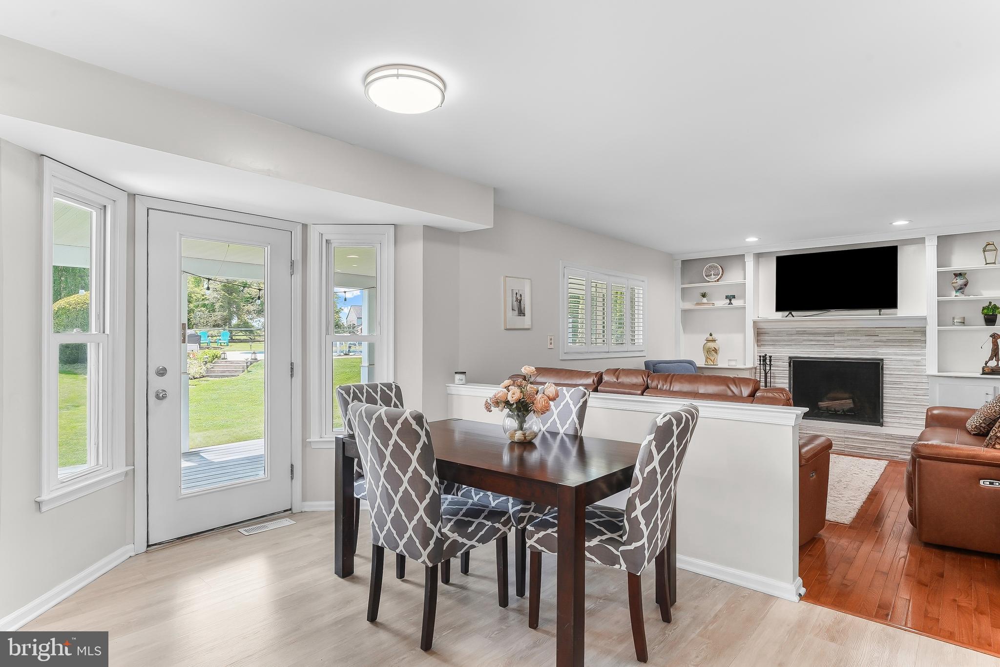 LAKEVIEW - Residential