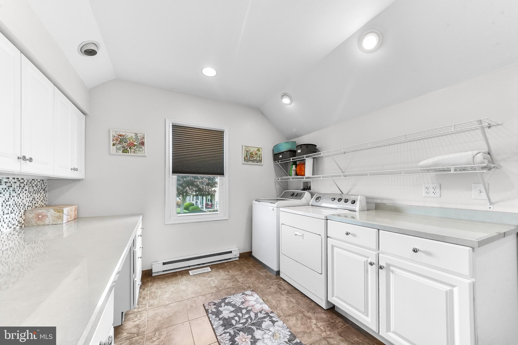 LAKEVIEW - Residential