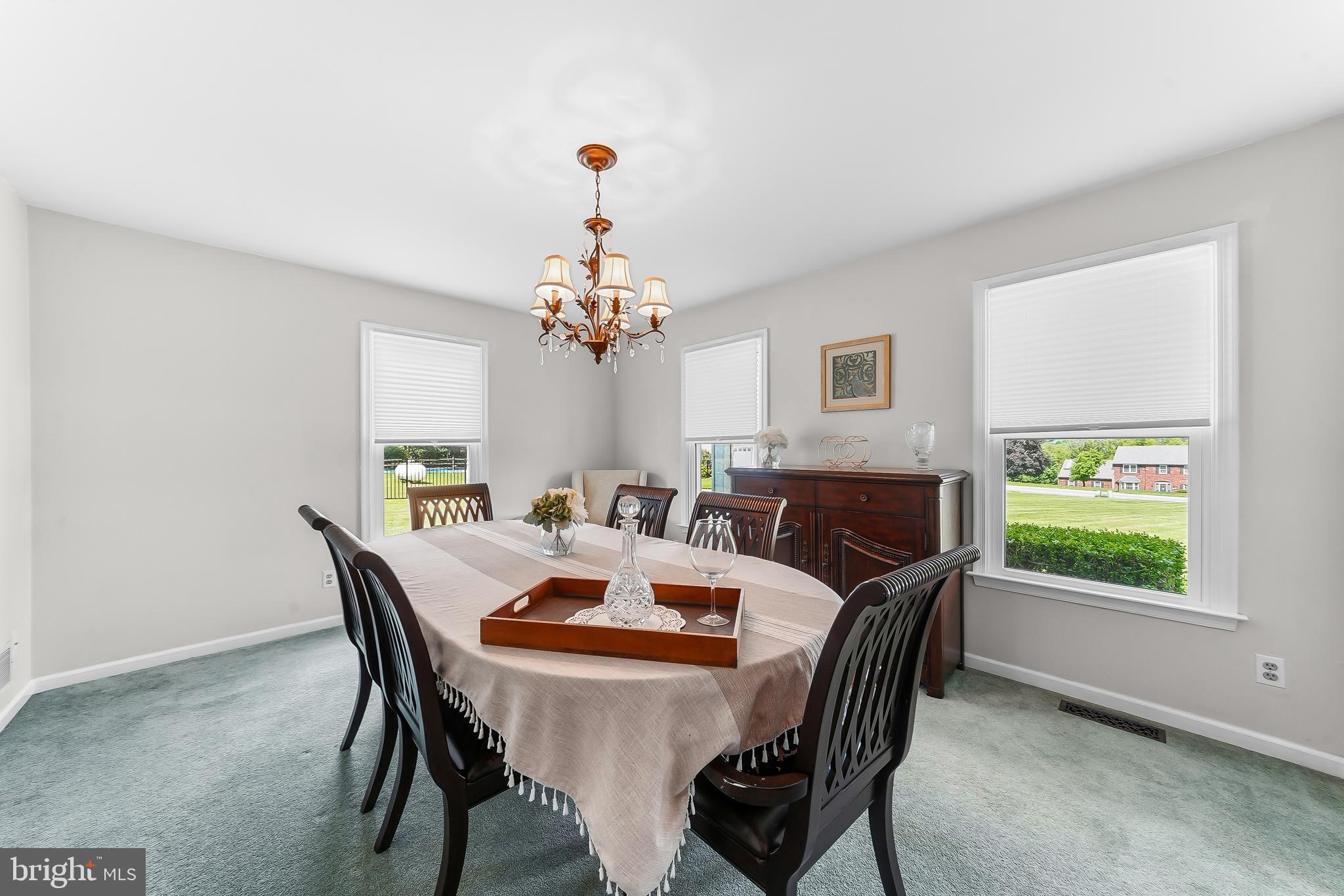 LAKEVIEW - Residential