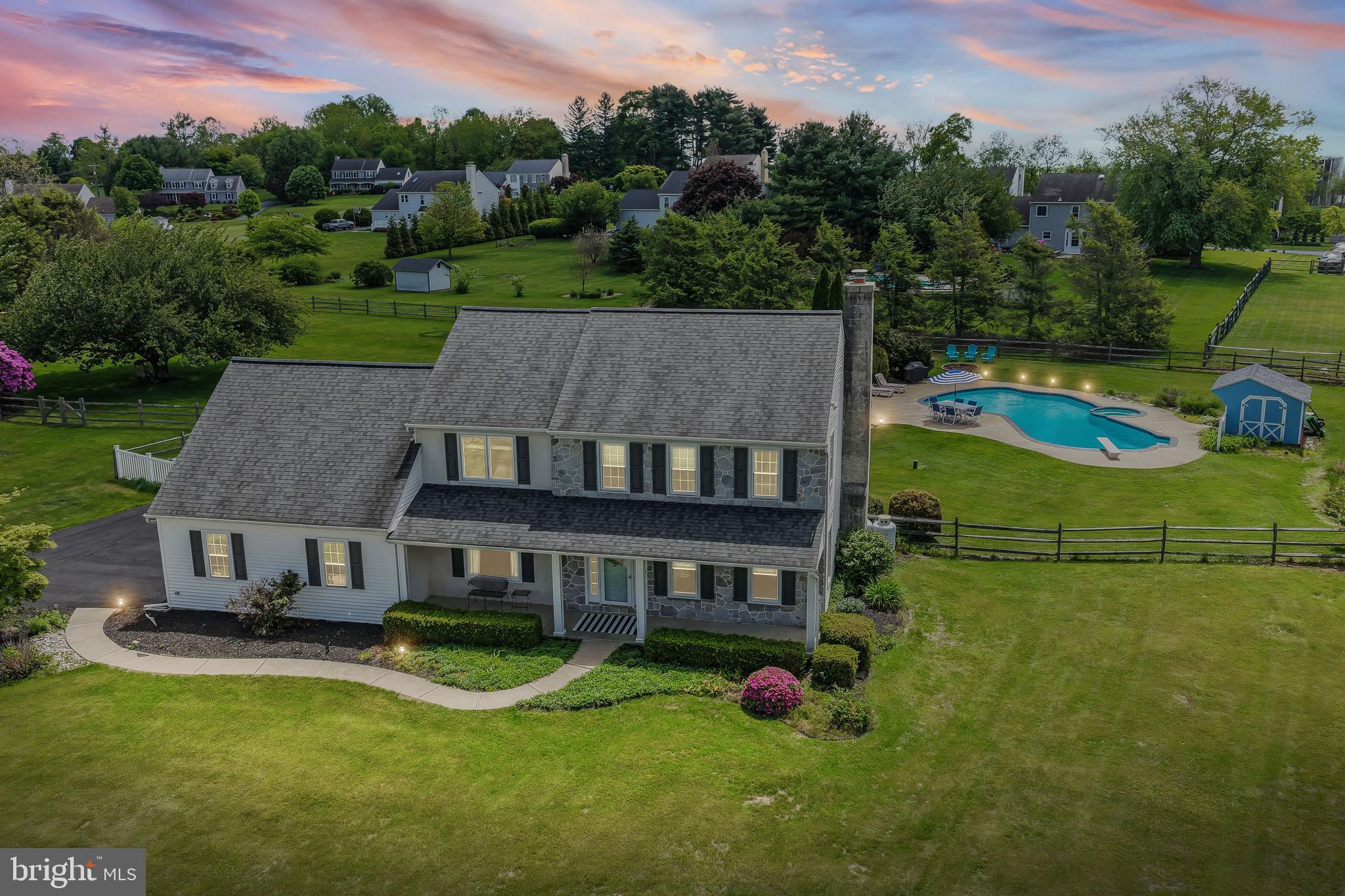 LAKEVIEW - Residential