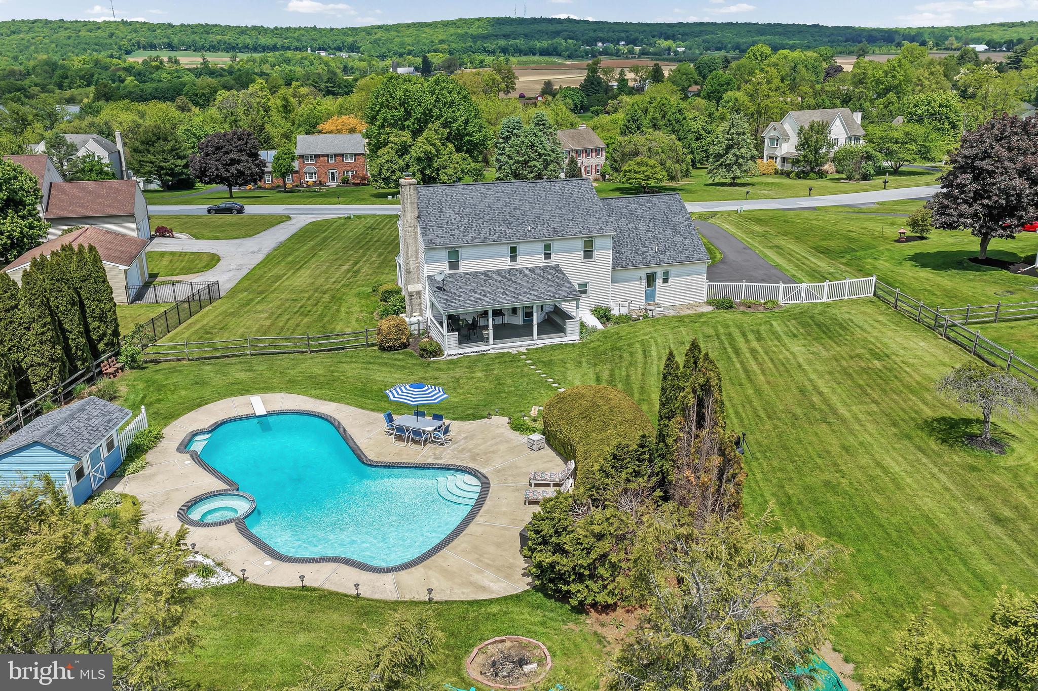 LAKEVIEW - Residential