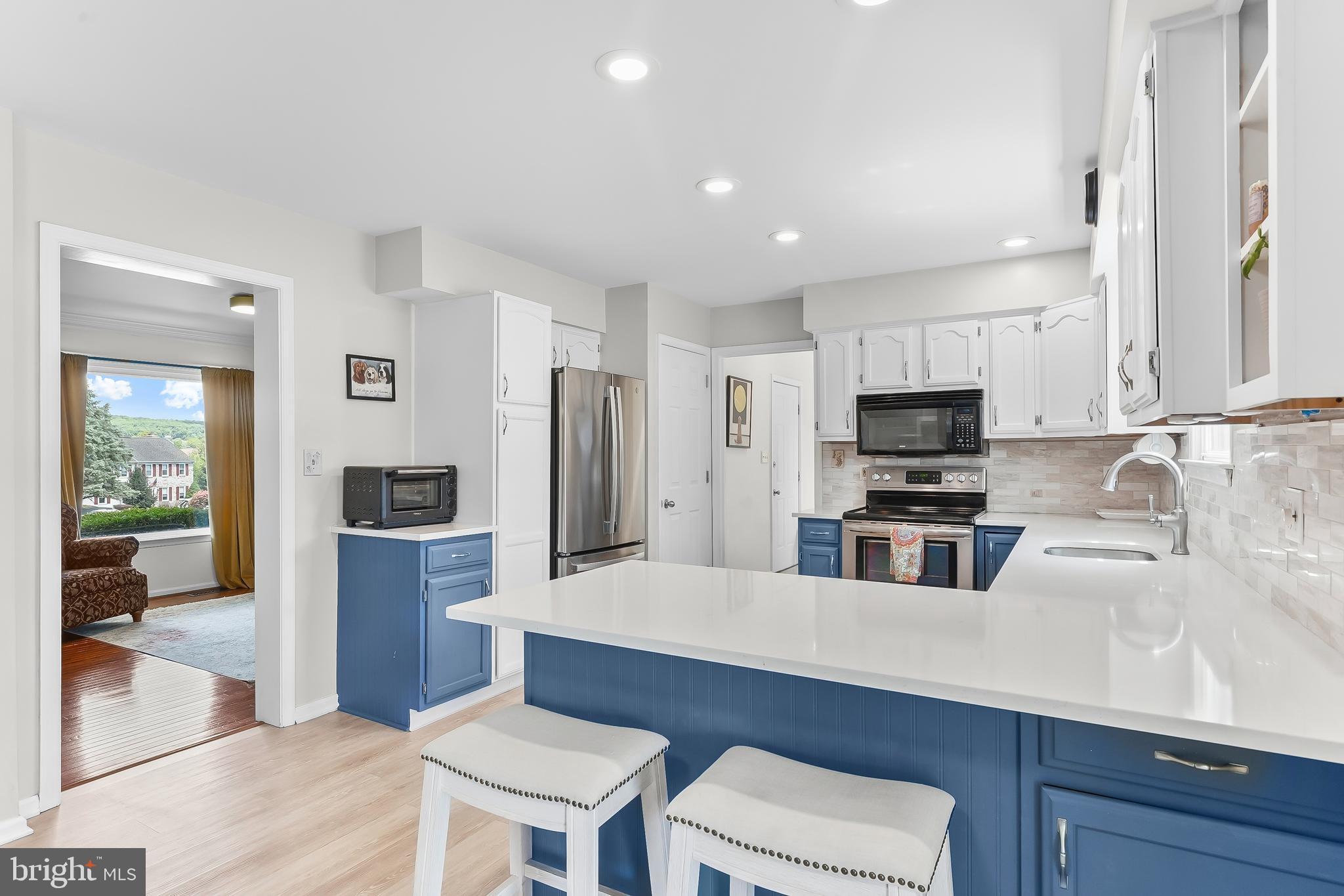 LAKEVIEW - Residential