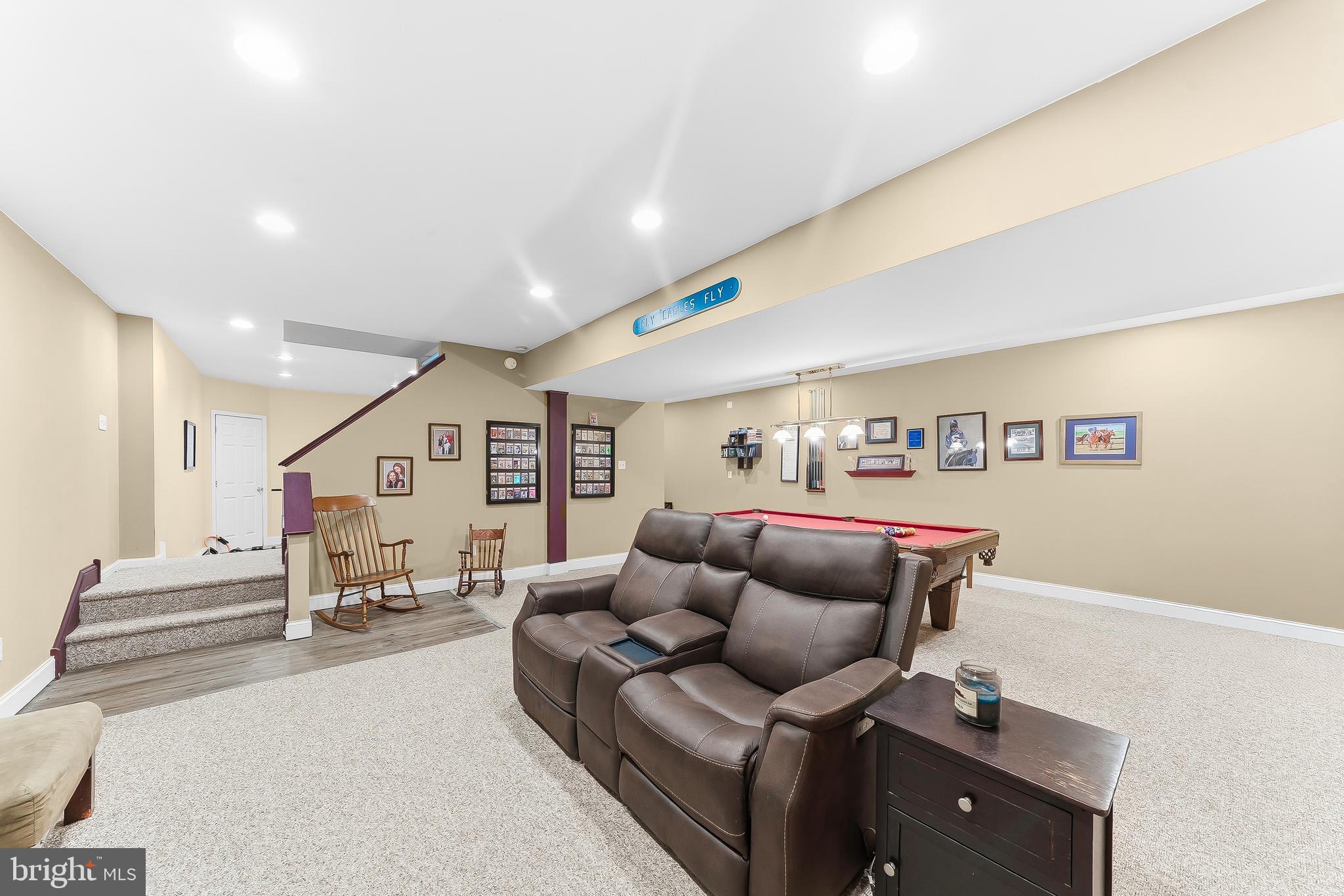 LAKEVIEW - Residential