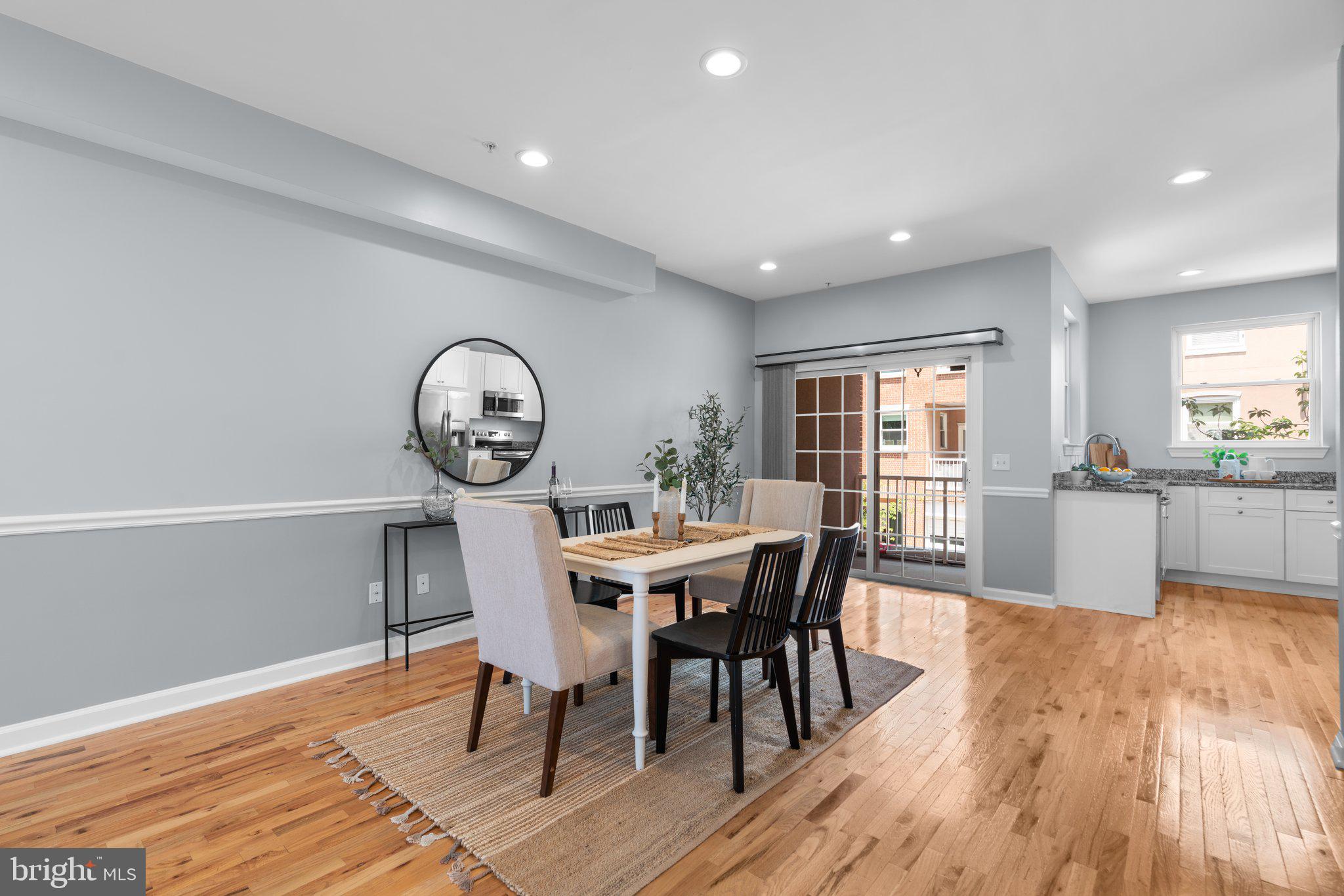 2333 CAMBRIDGE WALK