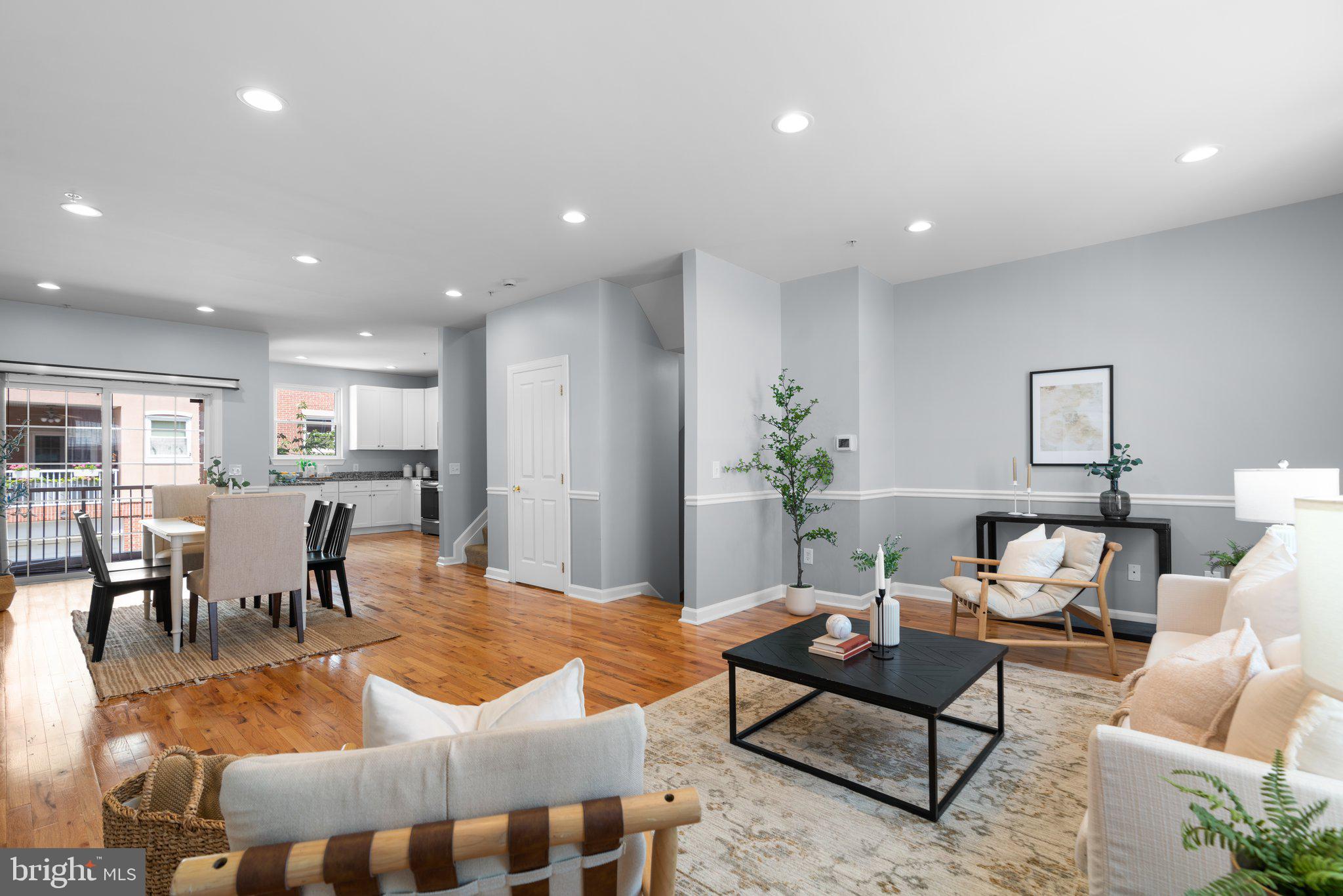 2333 CAMBRIDGE WALK