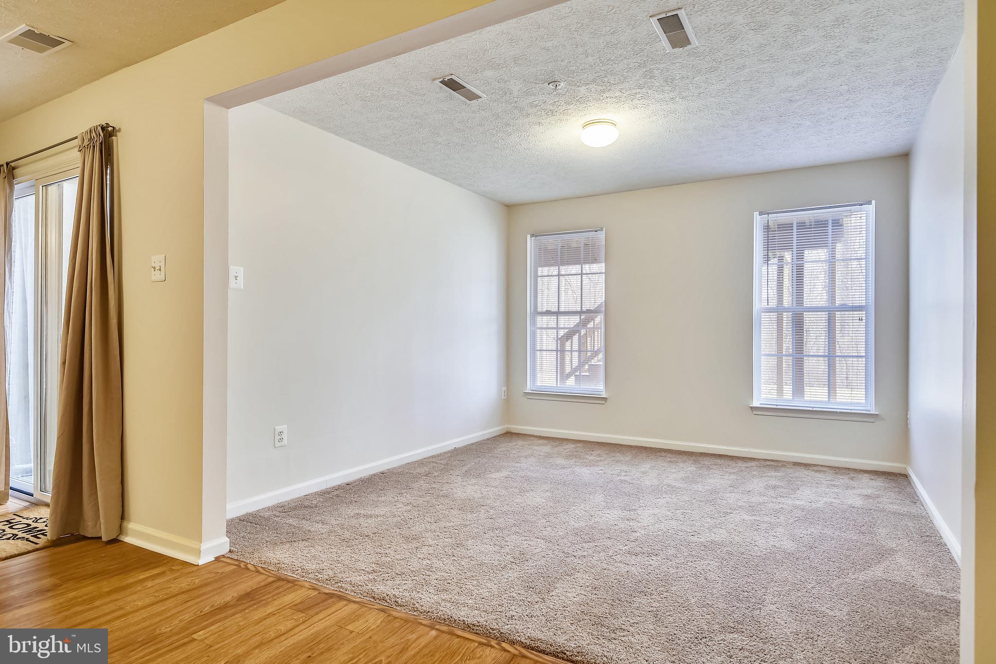 CONSTANT FRIENDSHIP - Residential