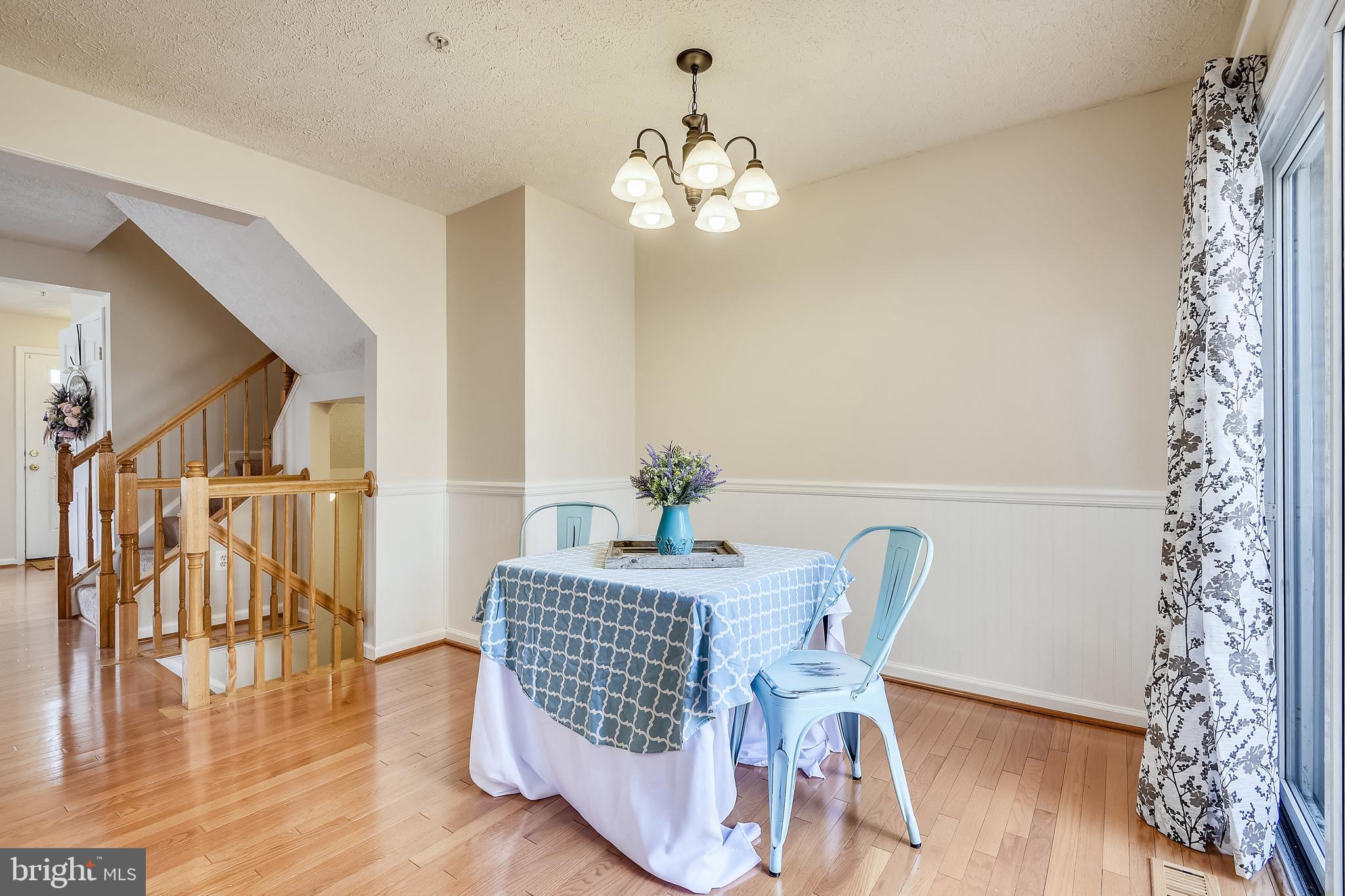 CONSTANT FRIENDSHIP - Residential