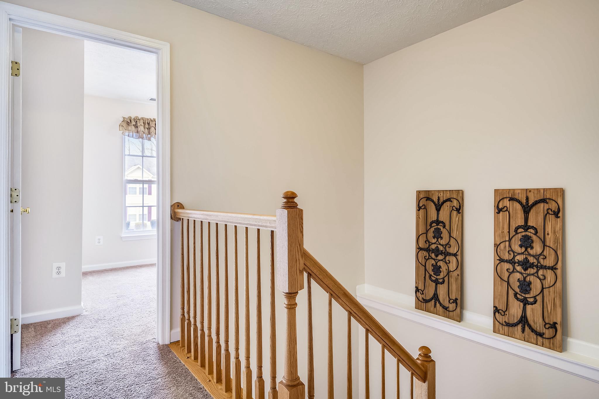 CONSTANT FRIENDSHIP - Residential