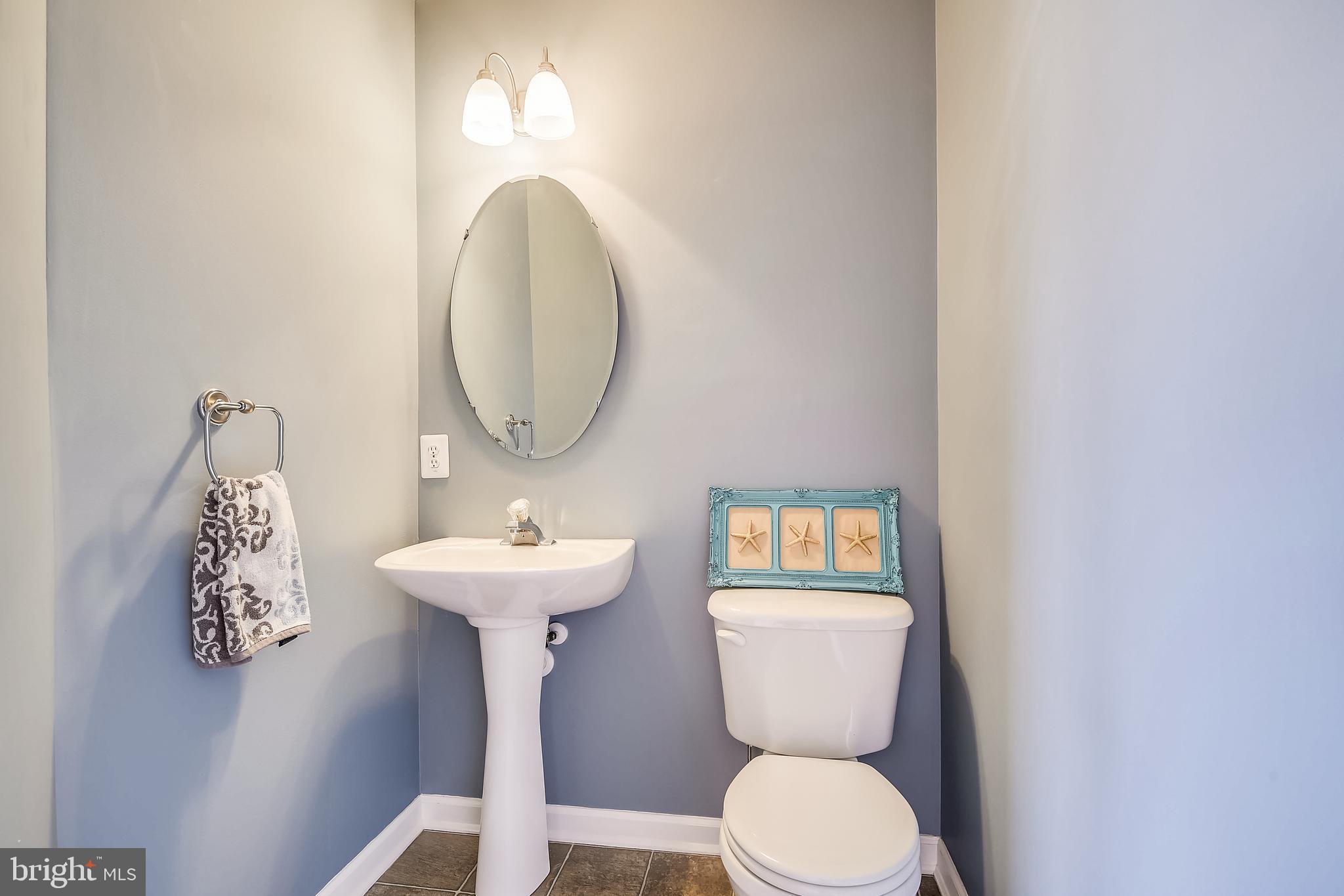 CONSTANT FRIENDSHIP - Residential