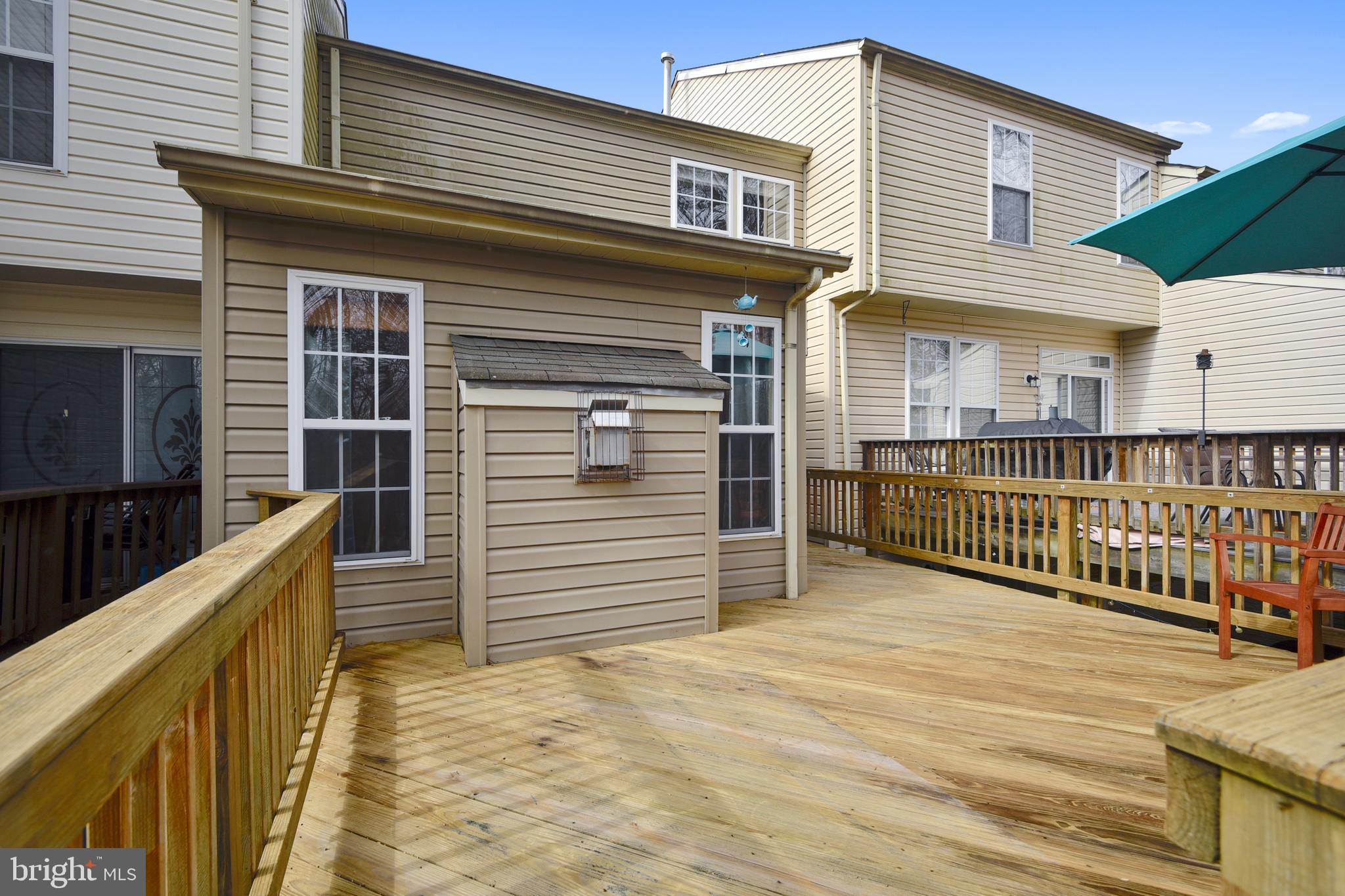 CONSTANT FRIENDSHIP - Residential