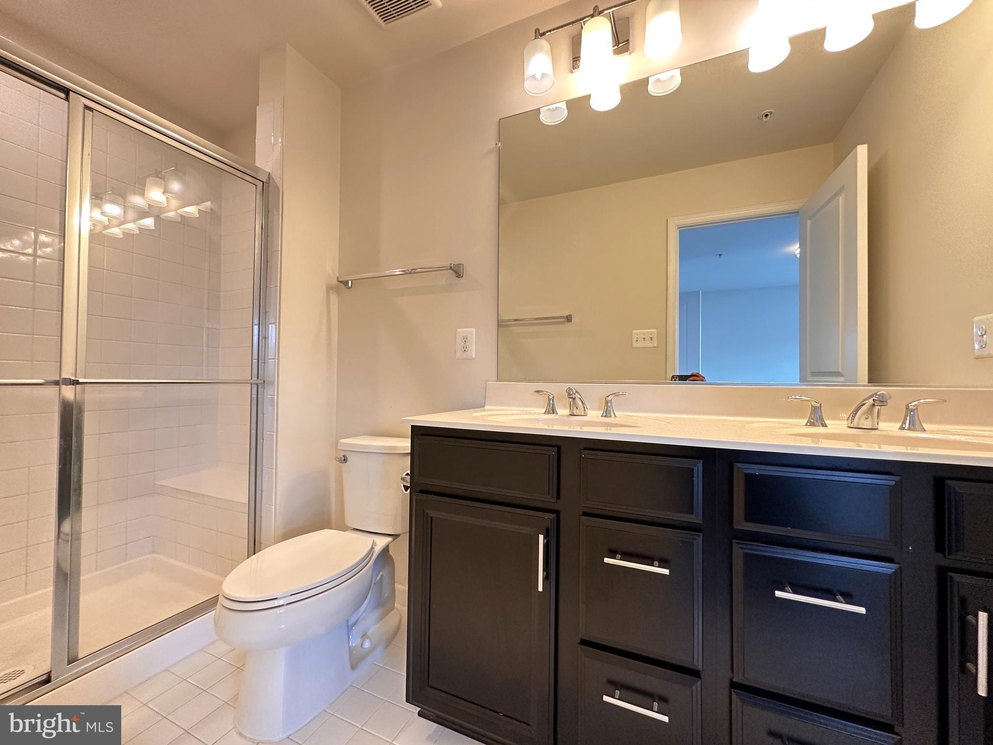 METRO POINTE - Residential Lease