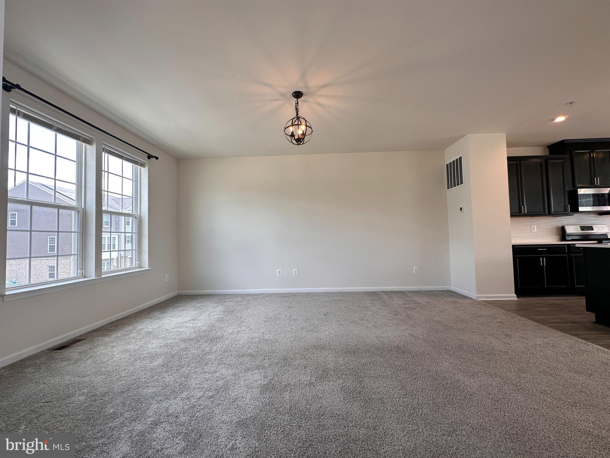 METRO POINTE - Residential Lease