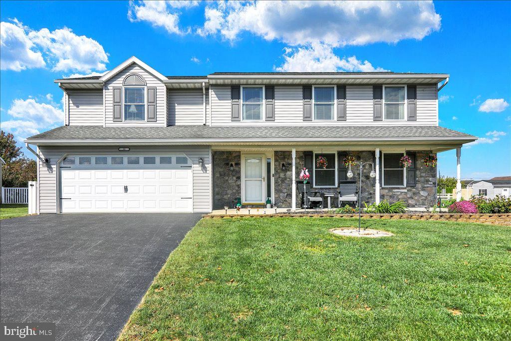 Photo of 30 Meadow Drive, NEWMANSTOWN, PA 17073 (MLS # PALN2023072)