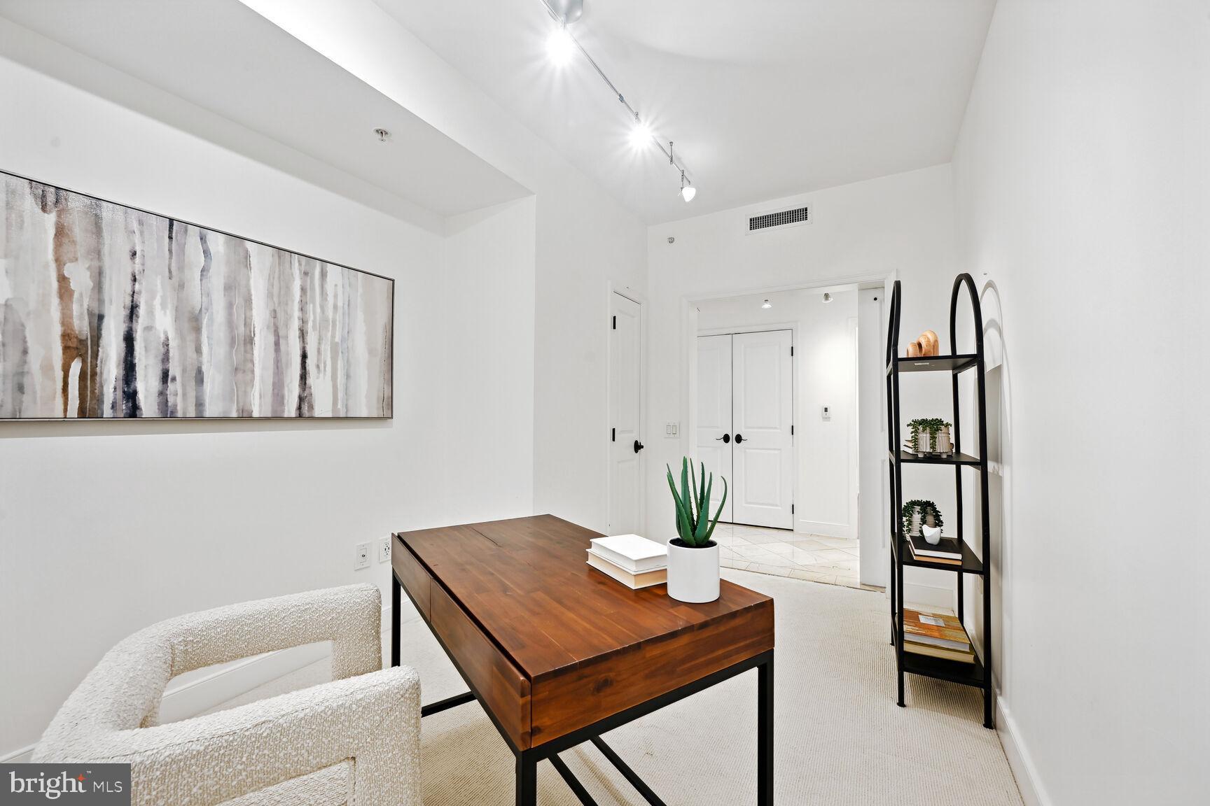 LIONSGATE - Residential