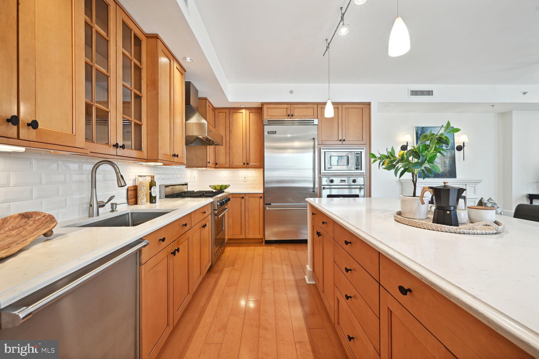 LIONSGATE - Residential