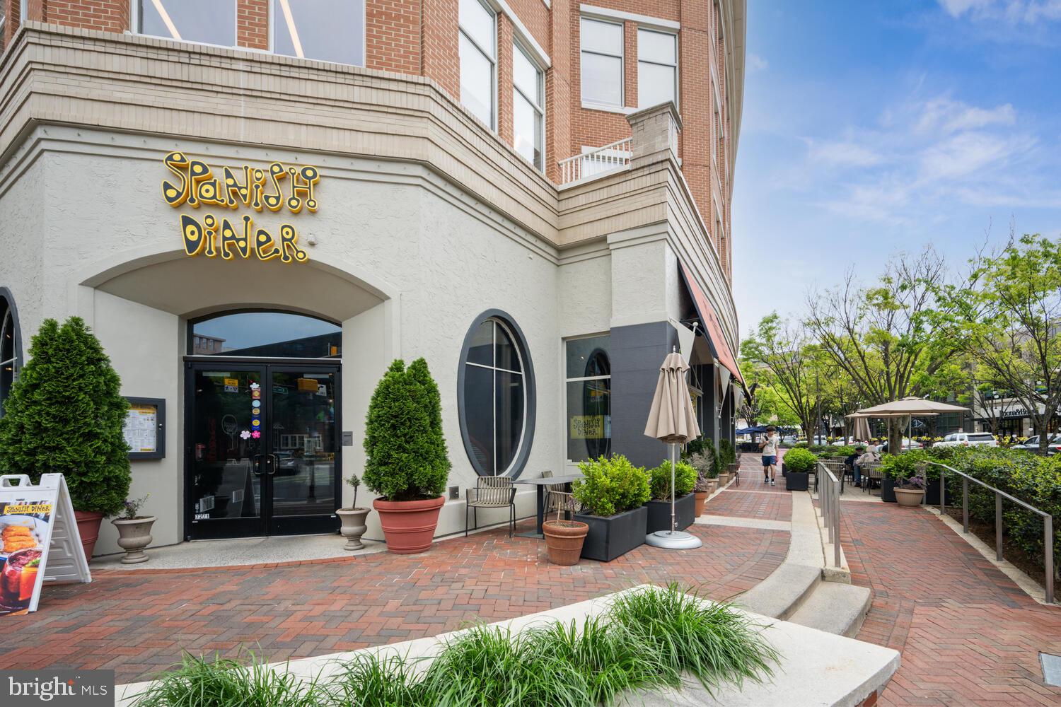 LIONSGATE - Residential