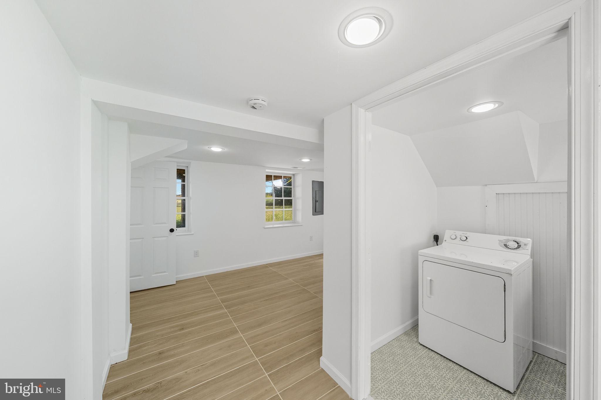 ROCK HALL - Residential