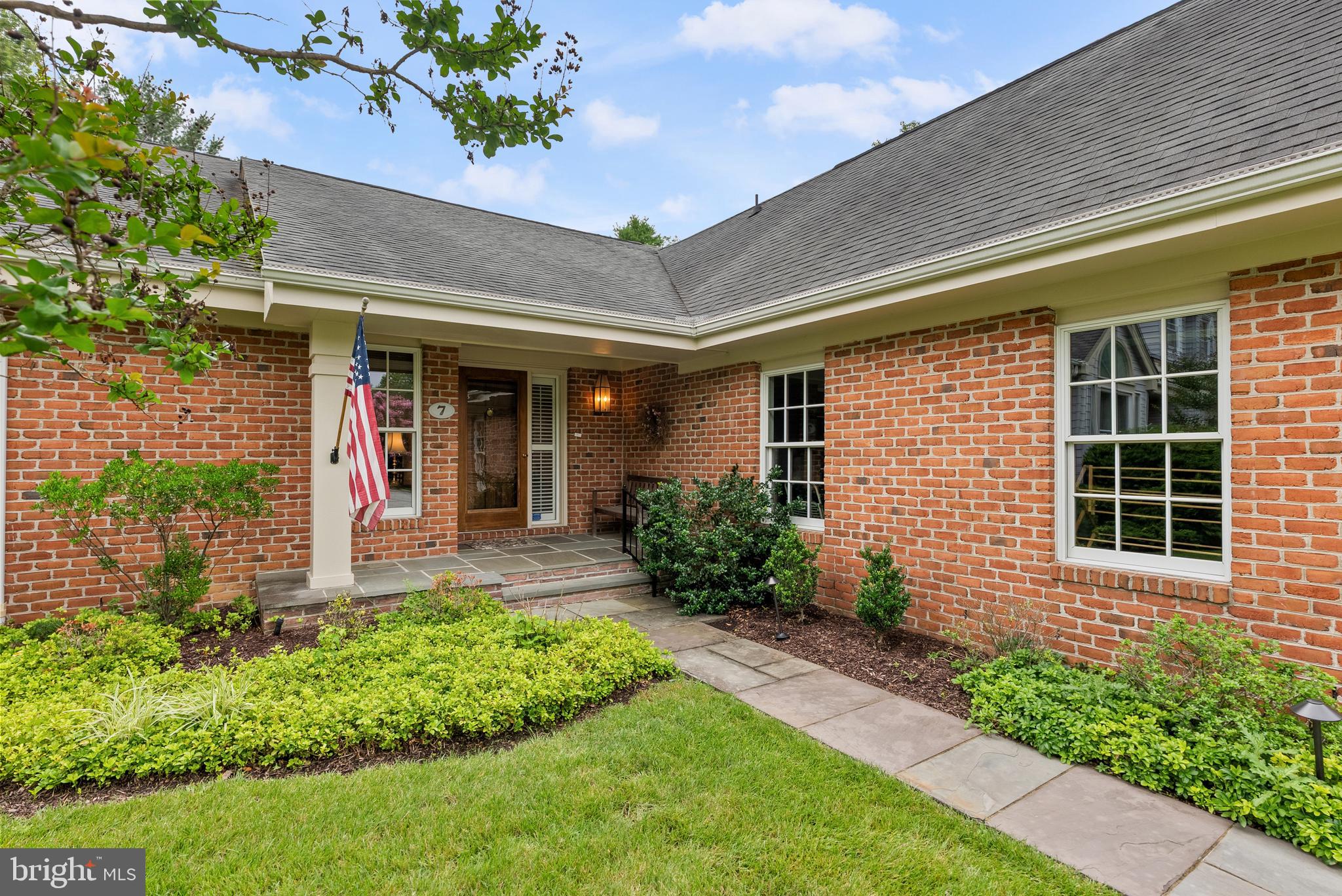 7 SPRING HOUSE ROAD