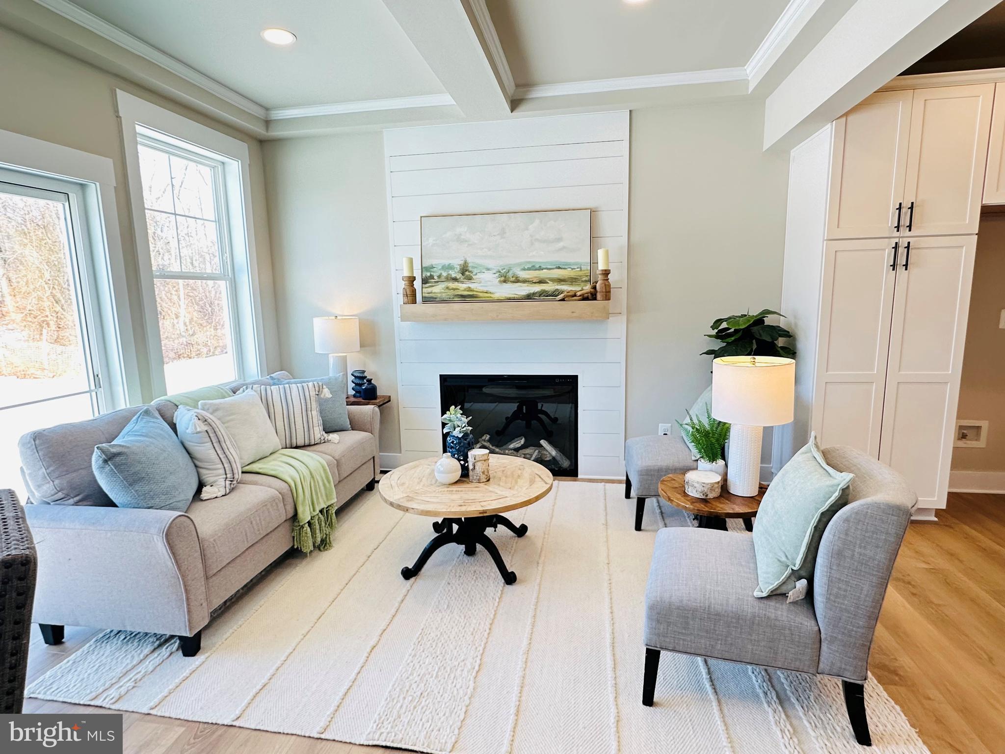 WATERS EDGE - Residential