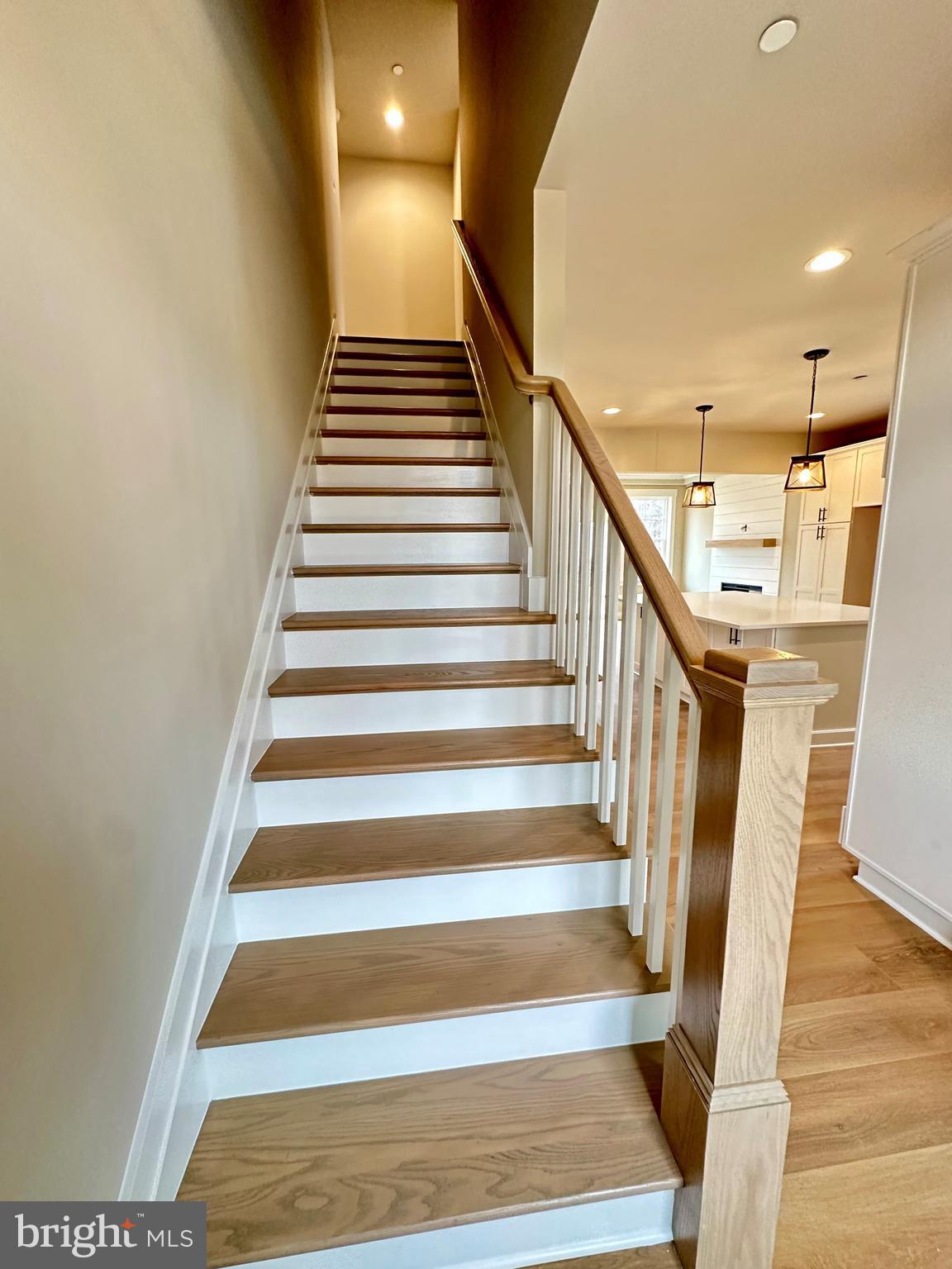 WATERS EDGE - Residential