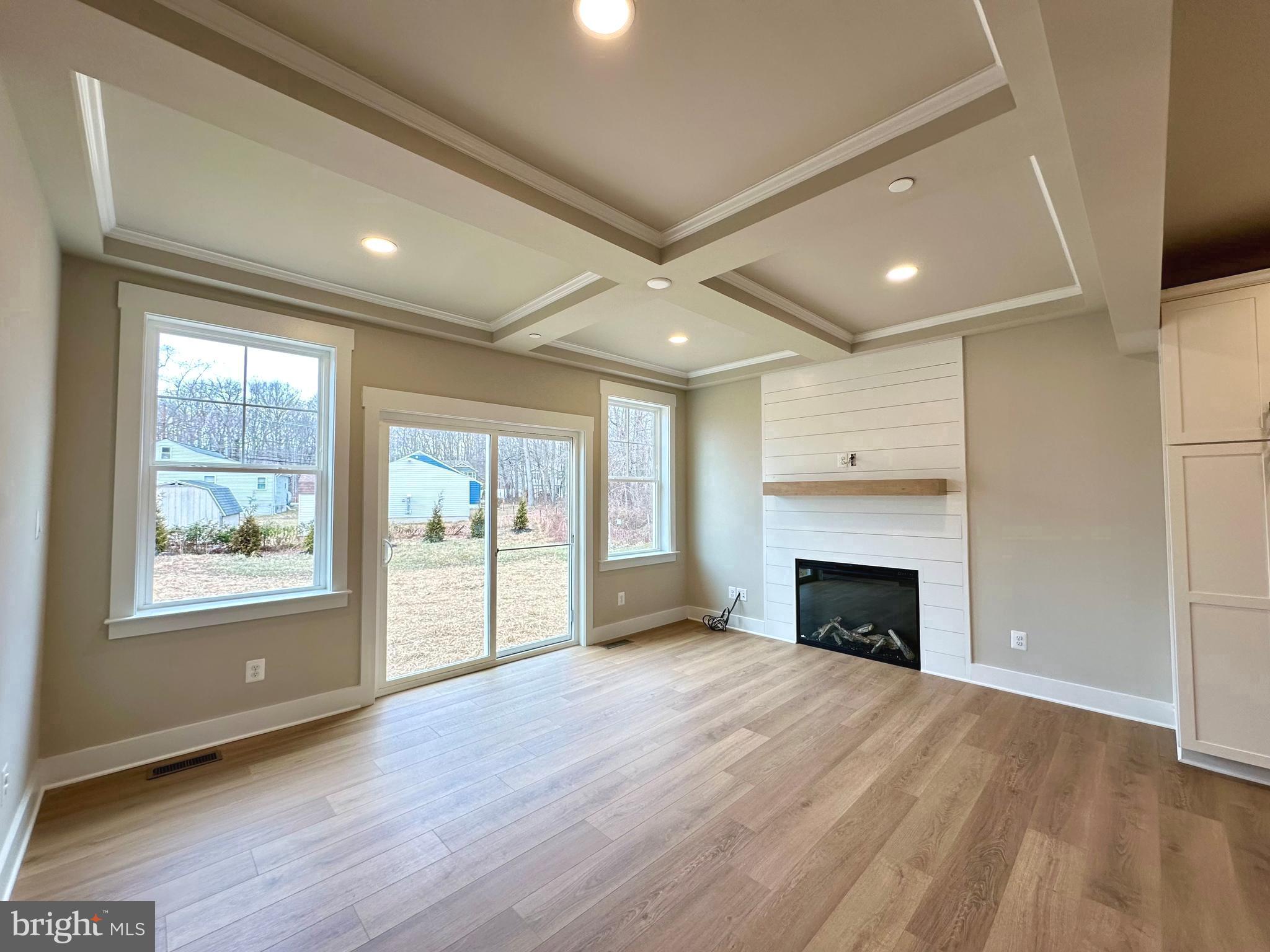 WATERS EDGE - Residential