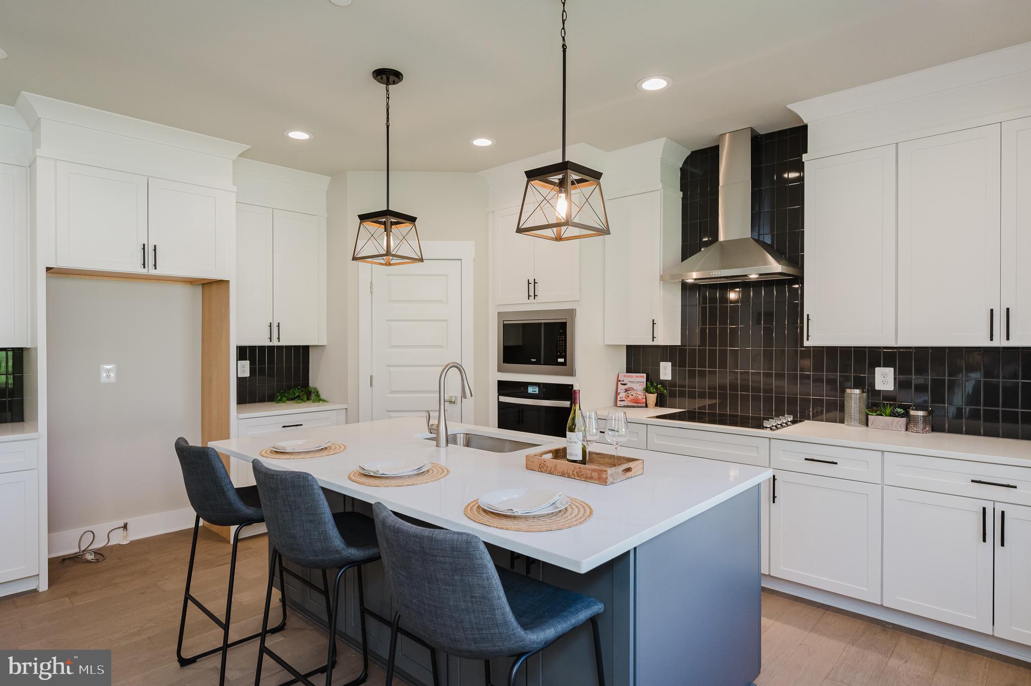 WATERS EDGE - Residential