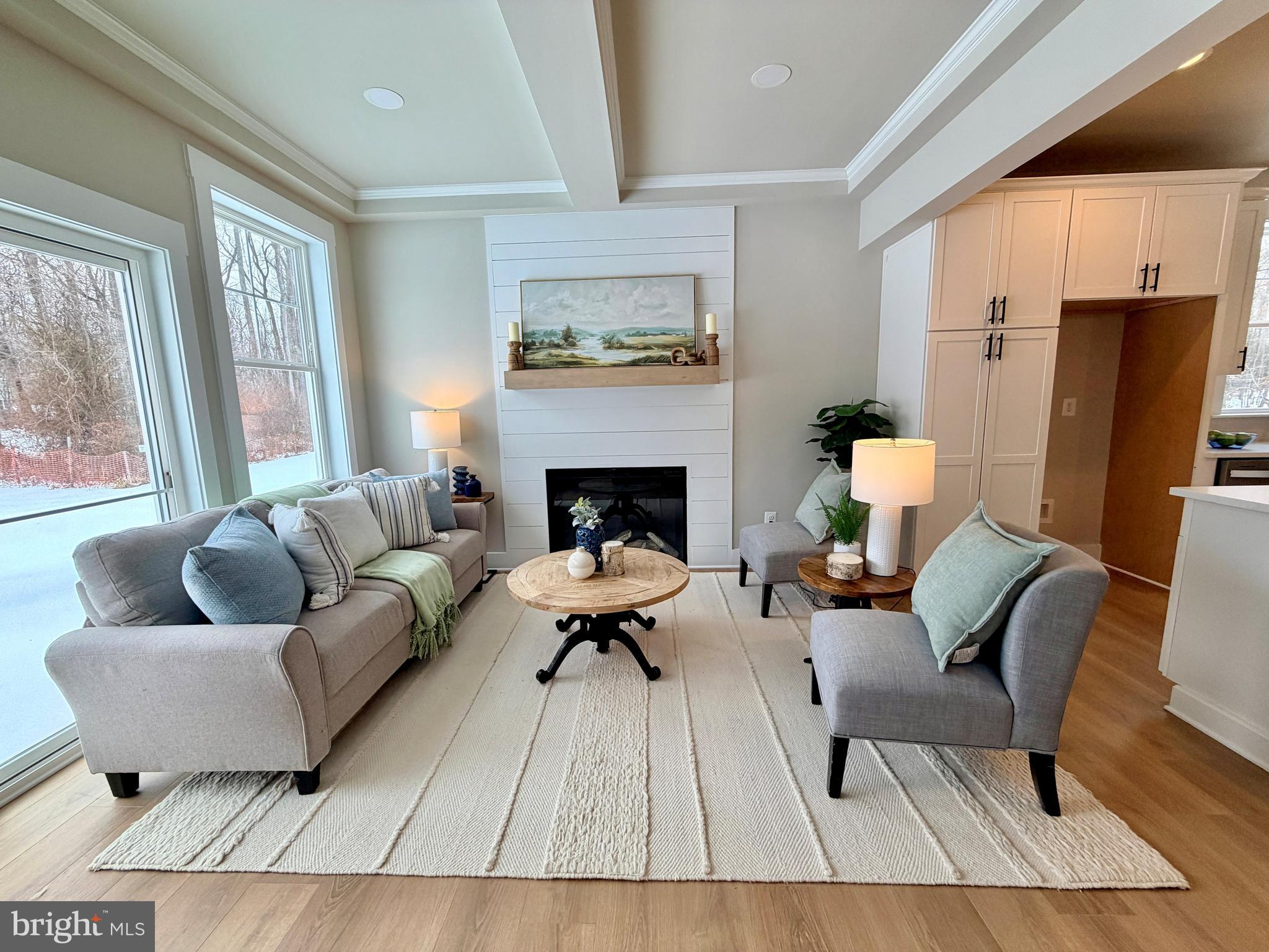 WATERS EDGE - Residential