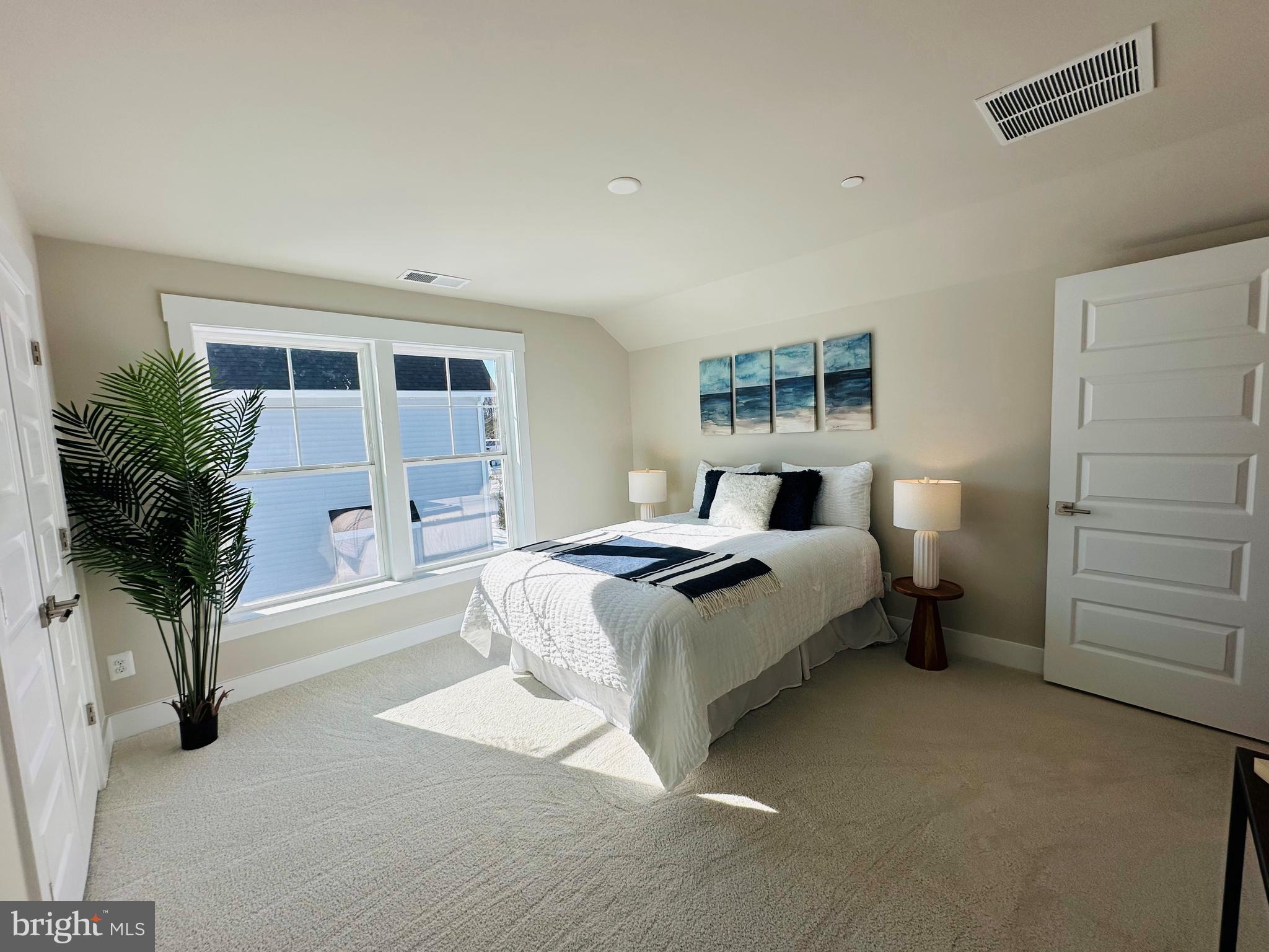 WATERS EDGE - Residential