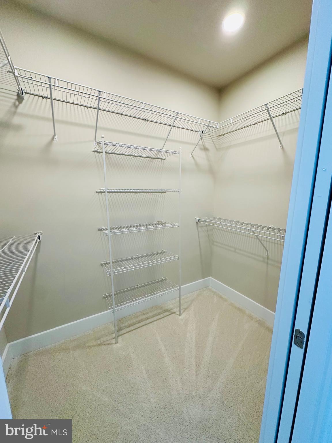 WATERS EDGE - Residential