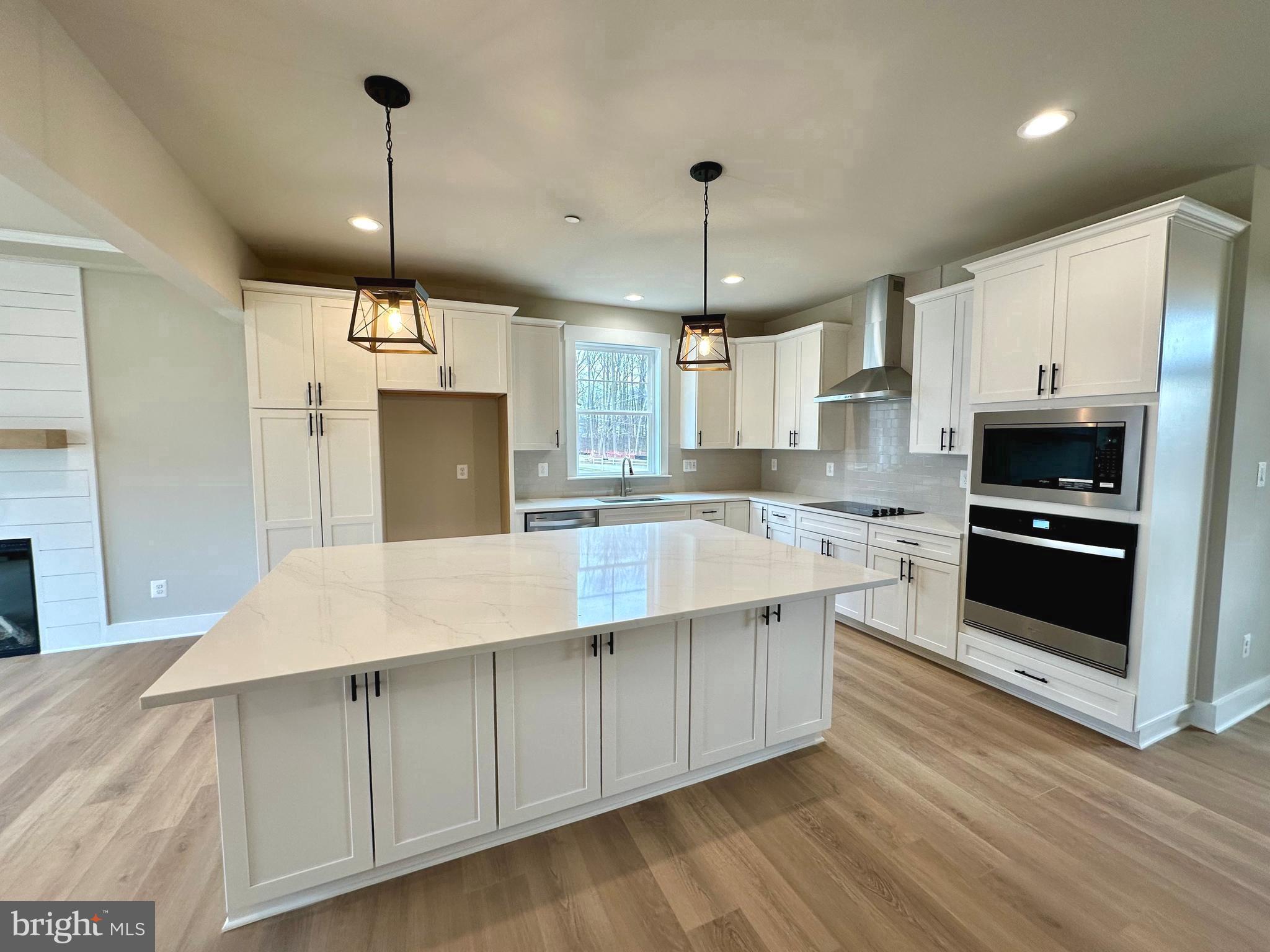 WATERS EDGE - Residential