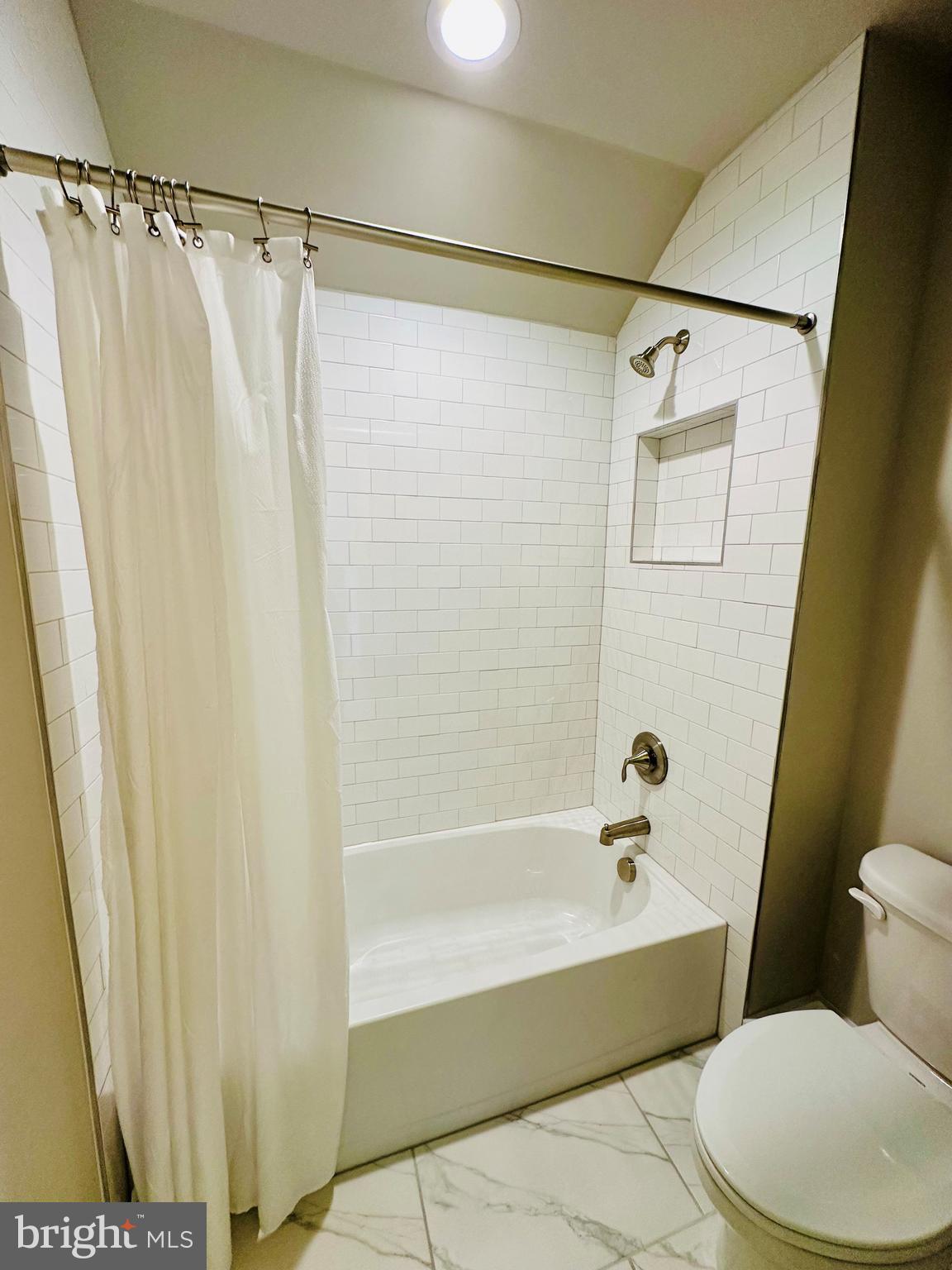 WATERS EDGE - Residential