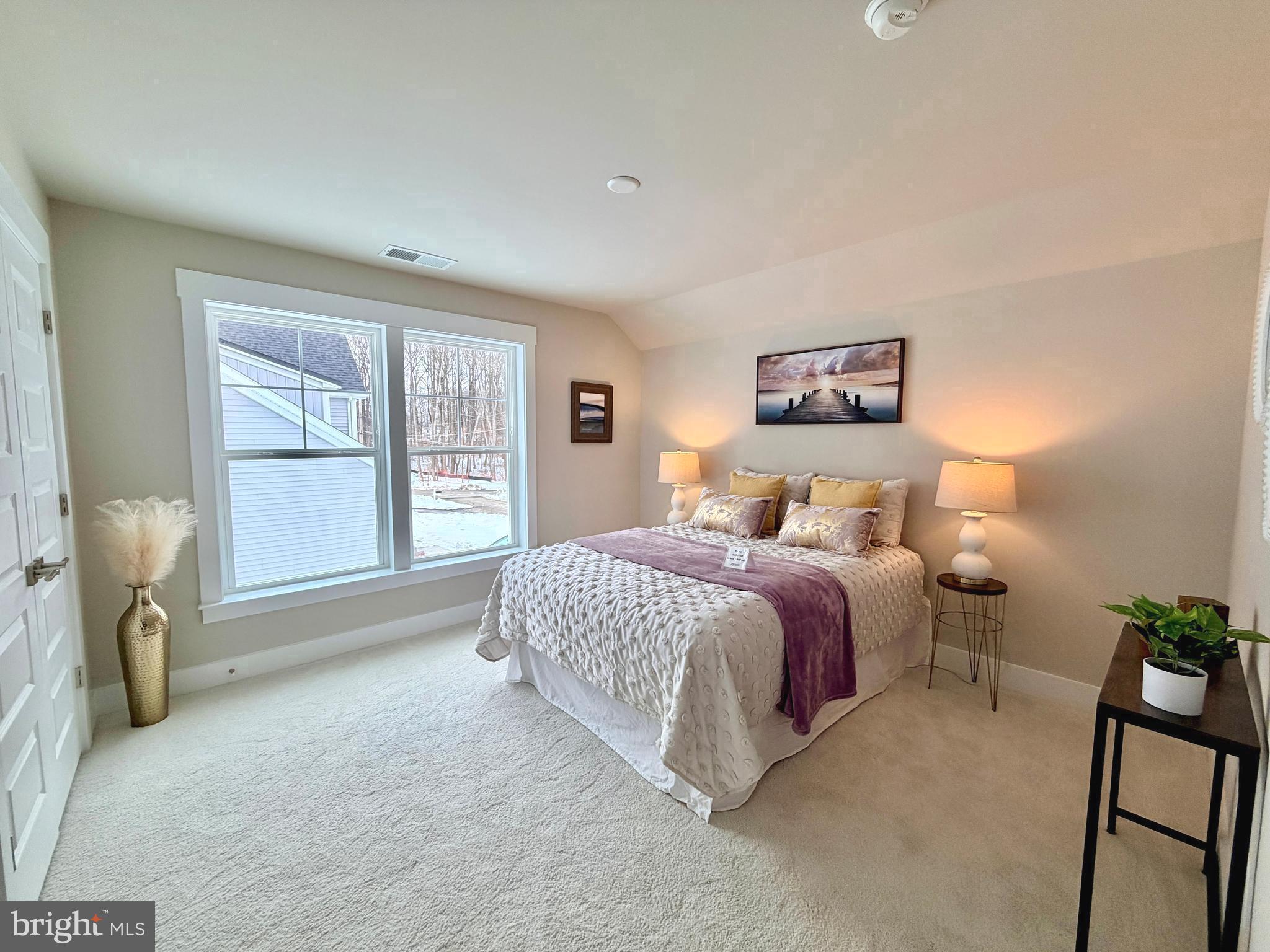 WATERS EDGE - Residential