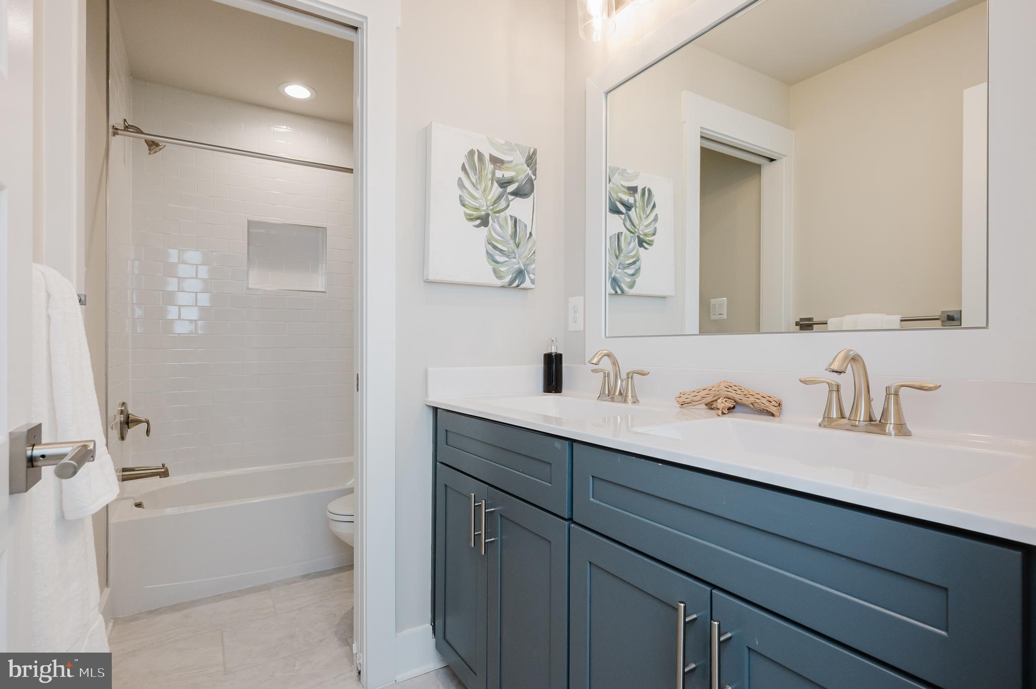 WATERS EDGE - Residential