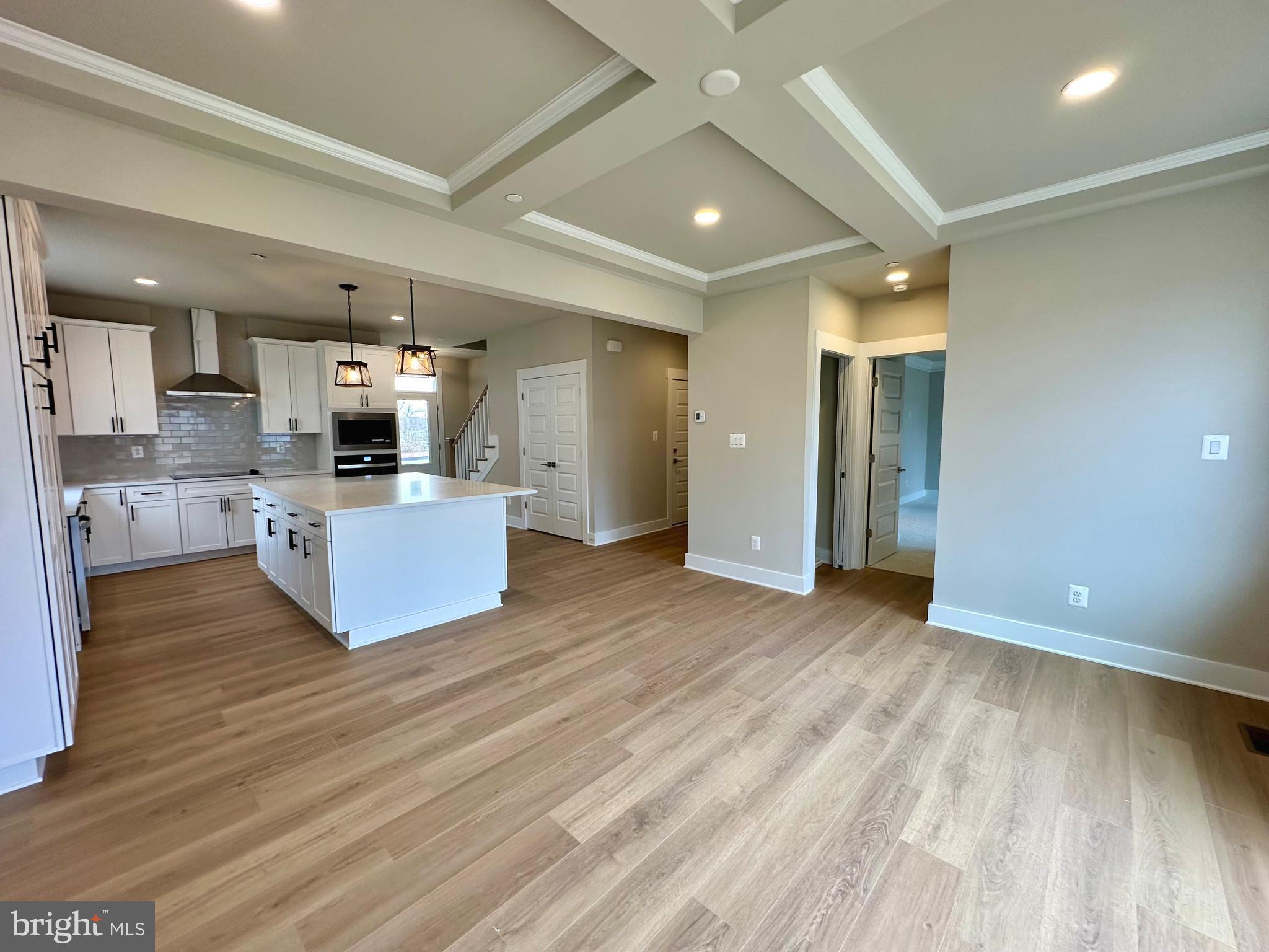 WATERS EDGE - Residential