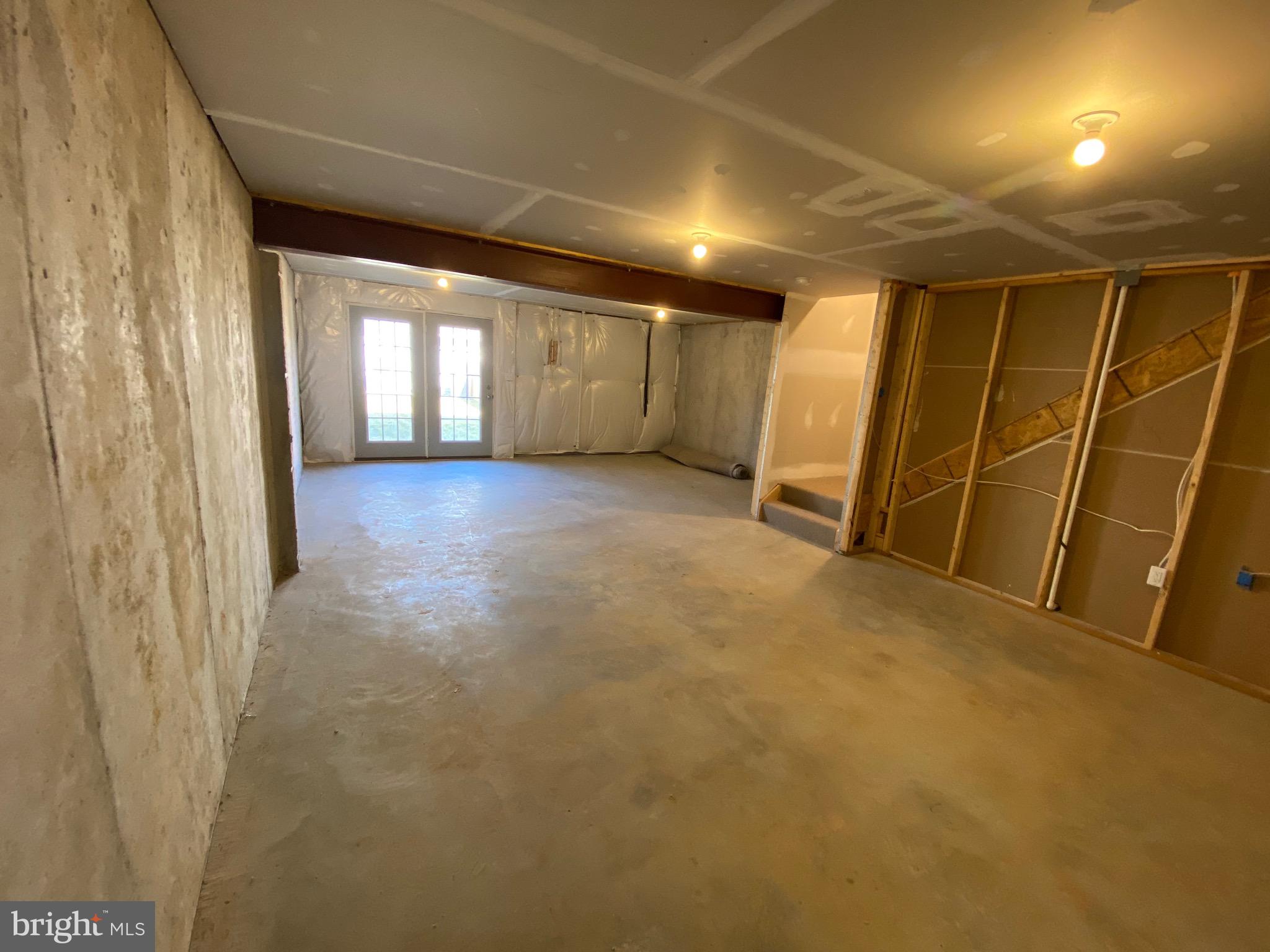 MCCAULEY CROSSING - Residential Lease