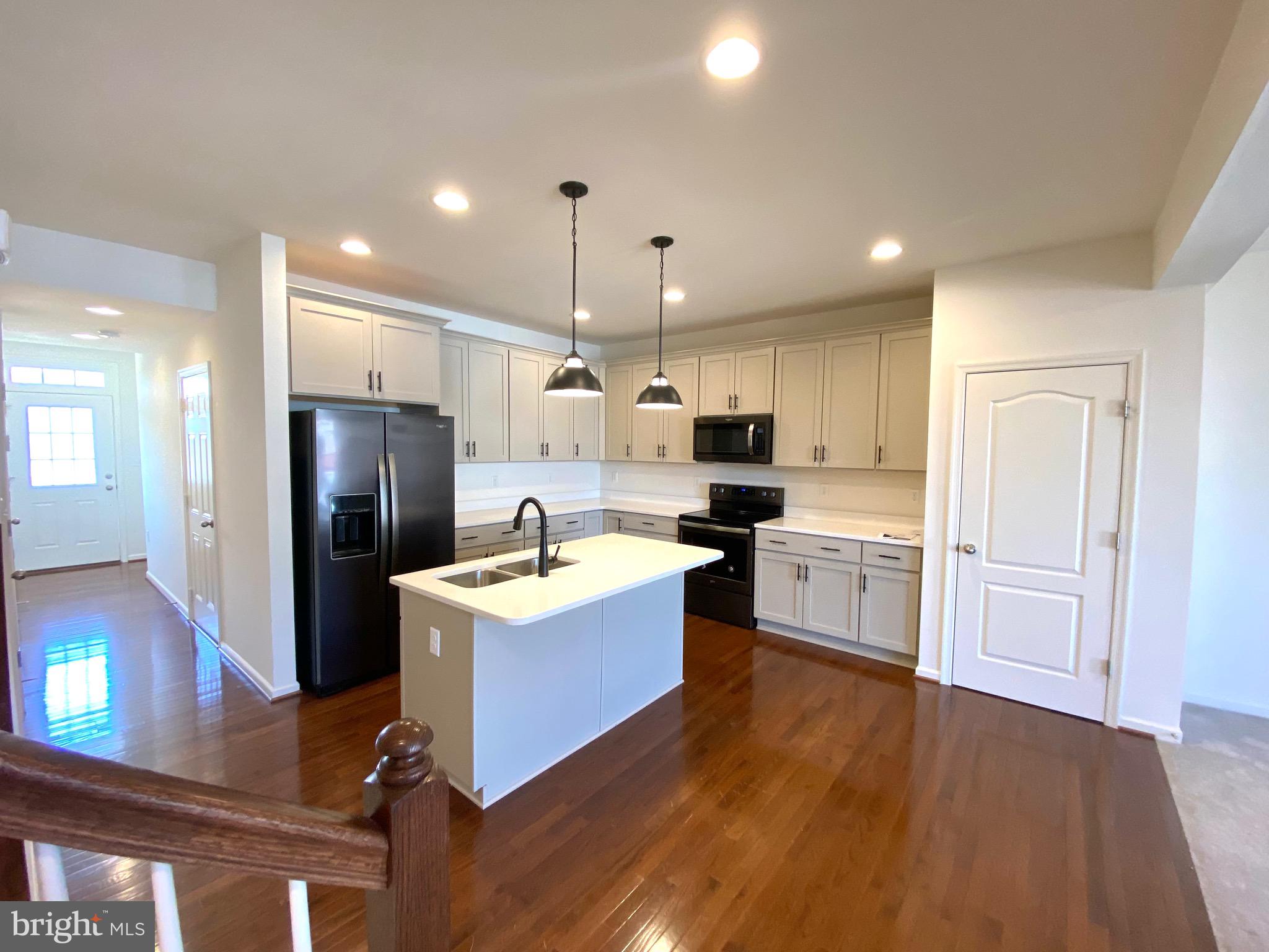 MCCAULEY CROSSING - Residential Lease