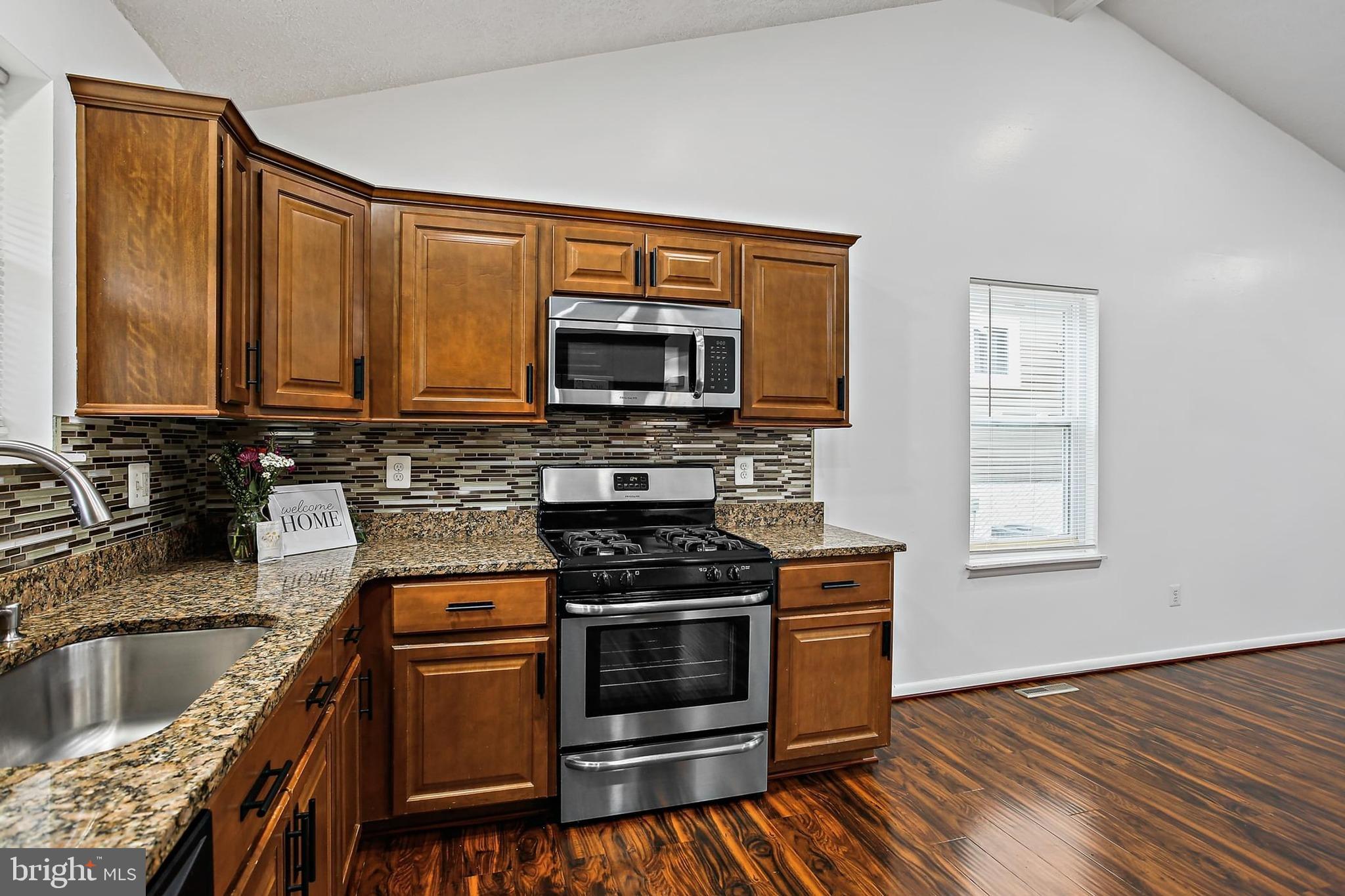 KINGSTON HEIGHTS - Residential