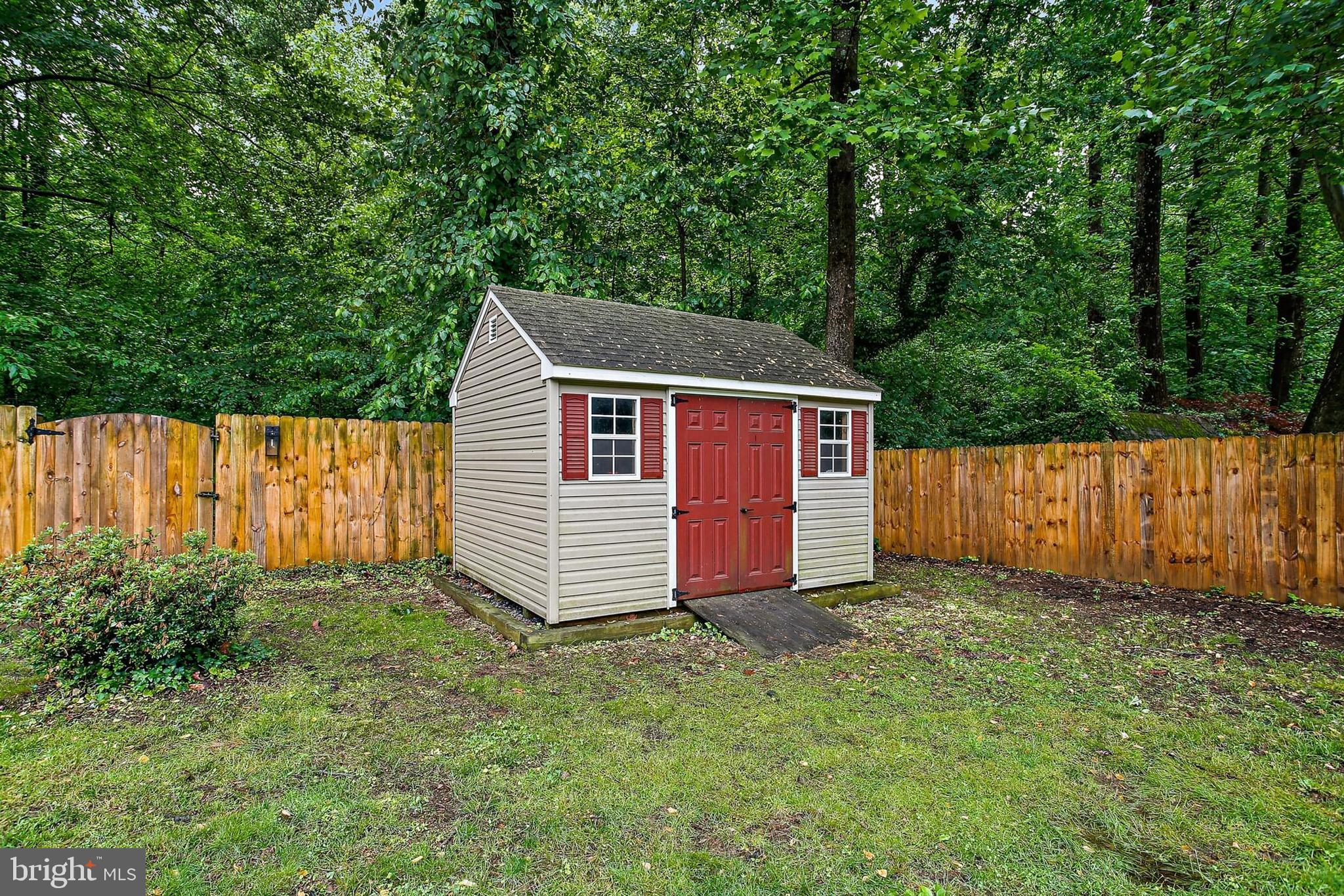 KINGSTON HEIGHTS - Residential