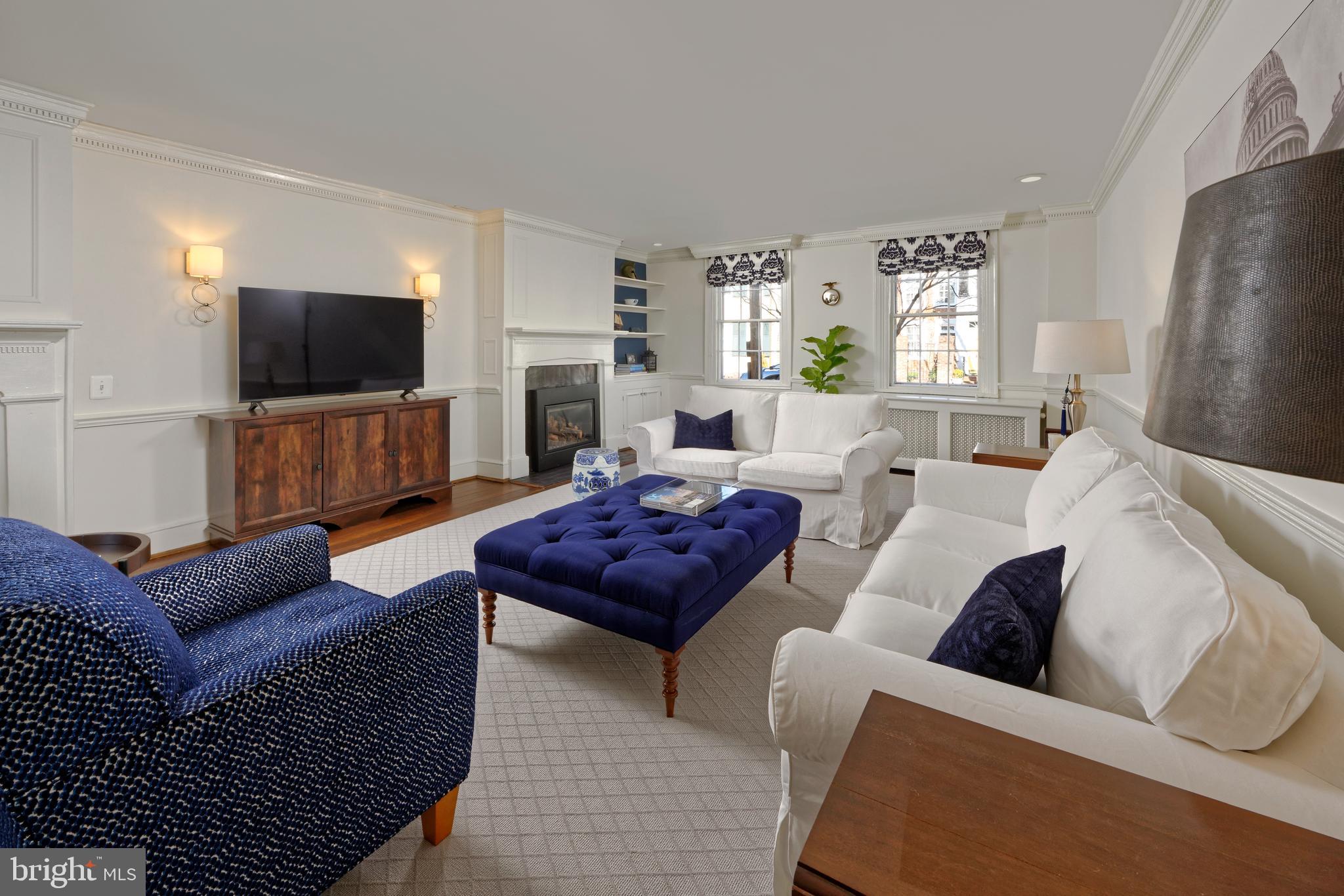 OLD TOWN ALEXANDRIA - Residential