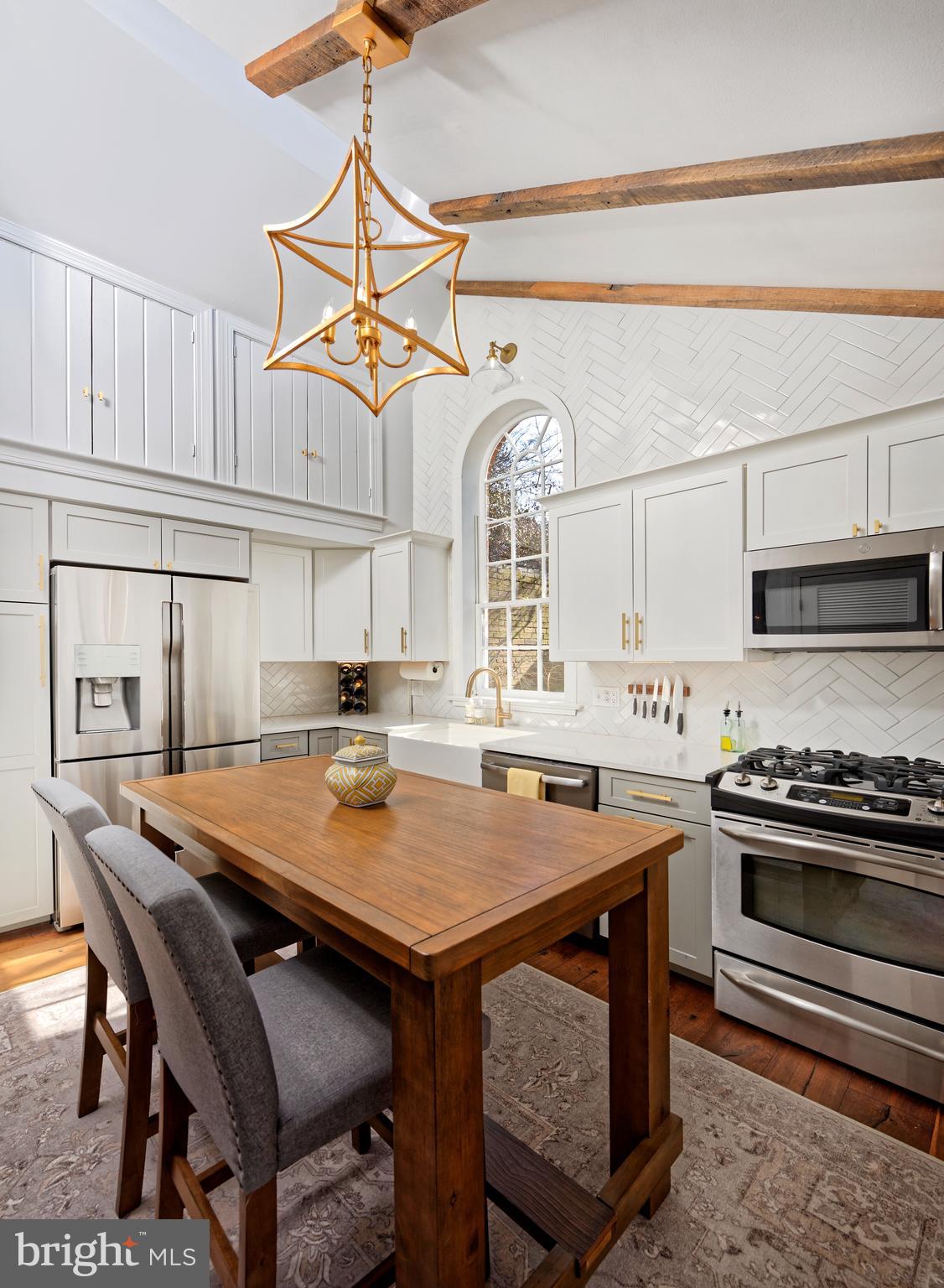 OLD TOWN ALEXANDRIA - Residential