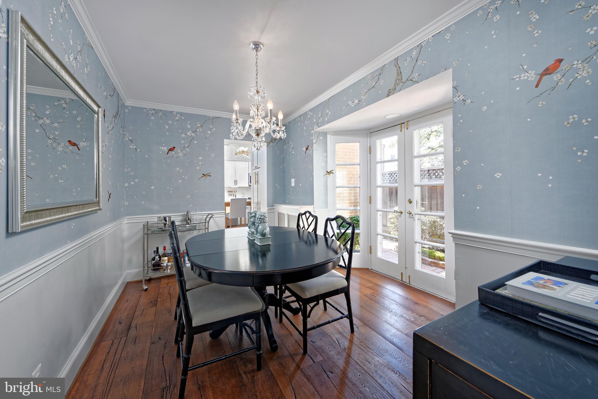 OLD TOWN ALEXANDRIA - Residential