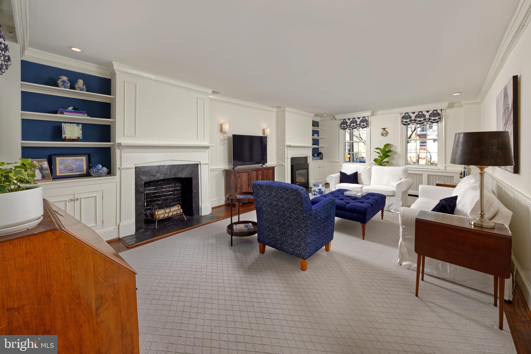 OLD TOWN ALEXANDRIA - Residential